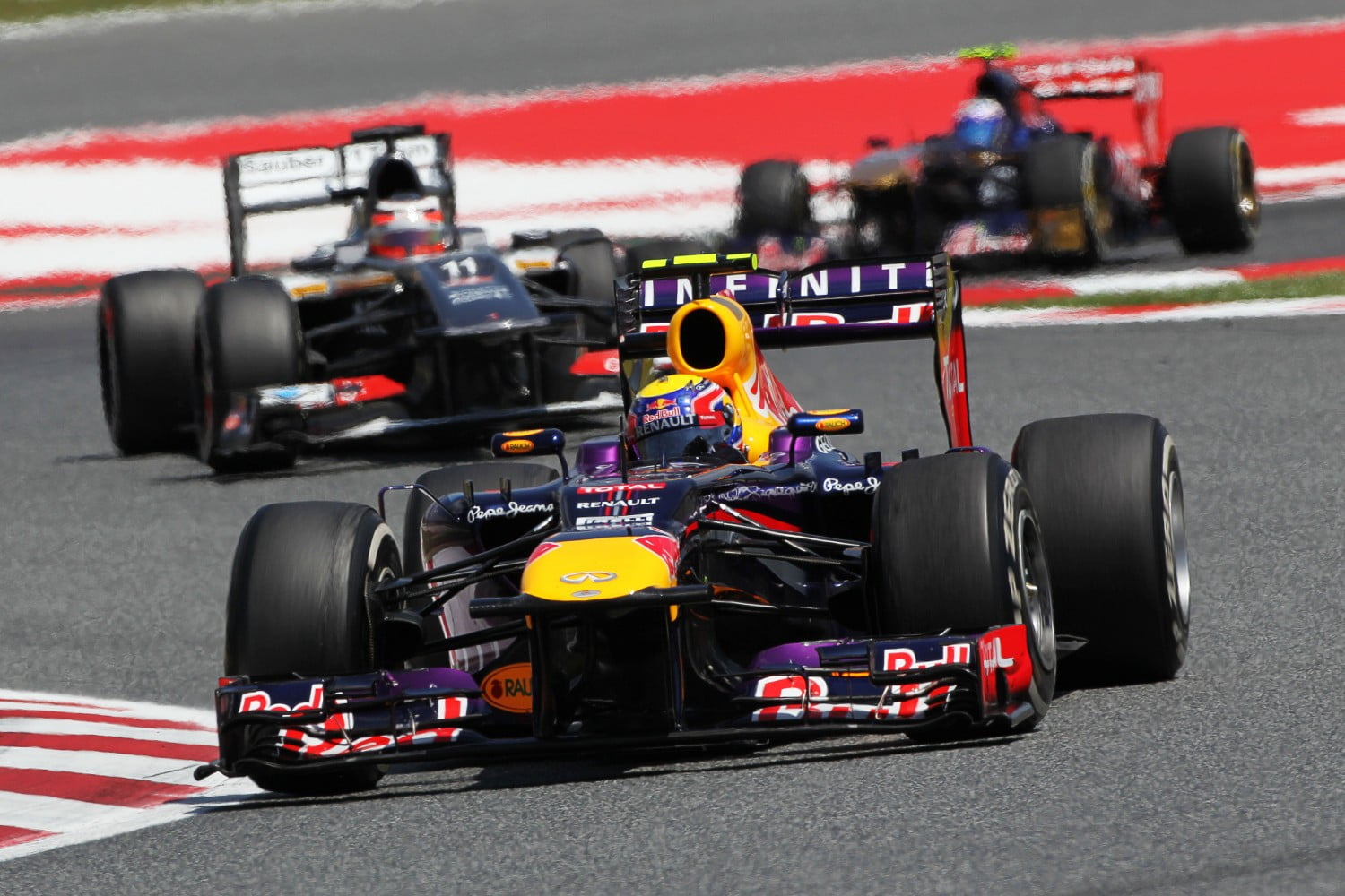 Webber vecht zich terug tot vijfde plaats