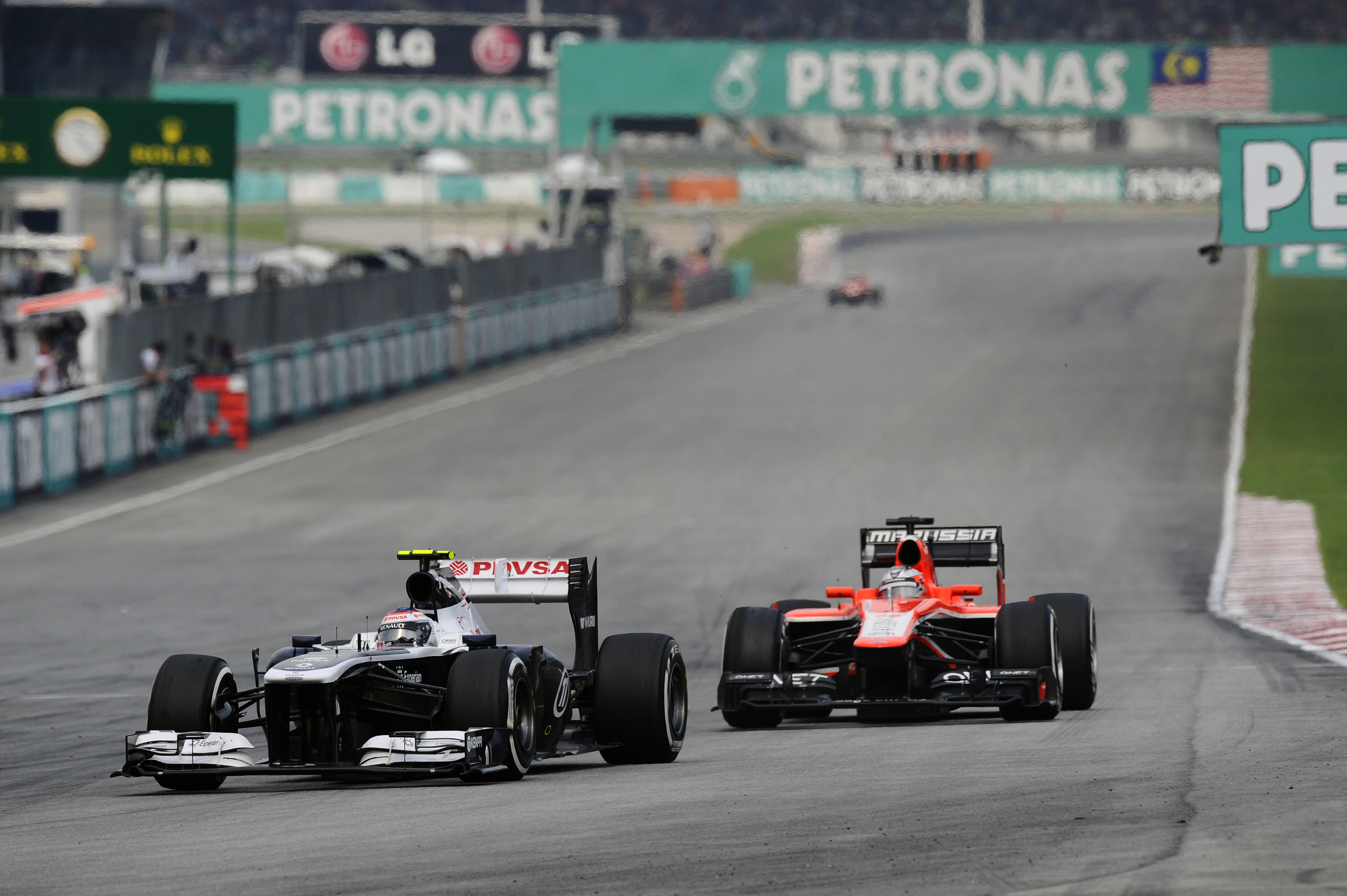 ‘Mercedes-motoren voor Williams, Ferrari voor Marussia’
