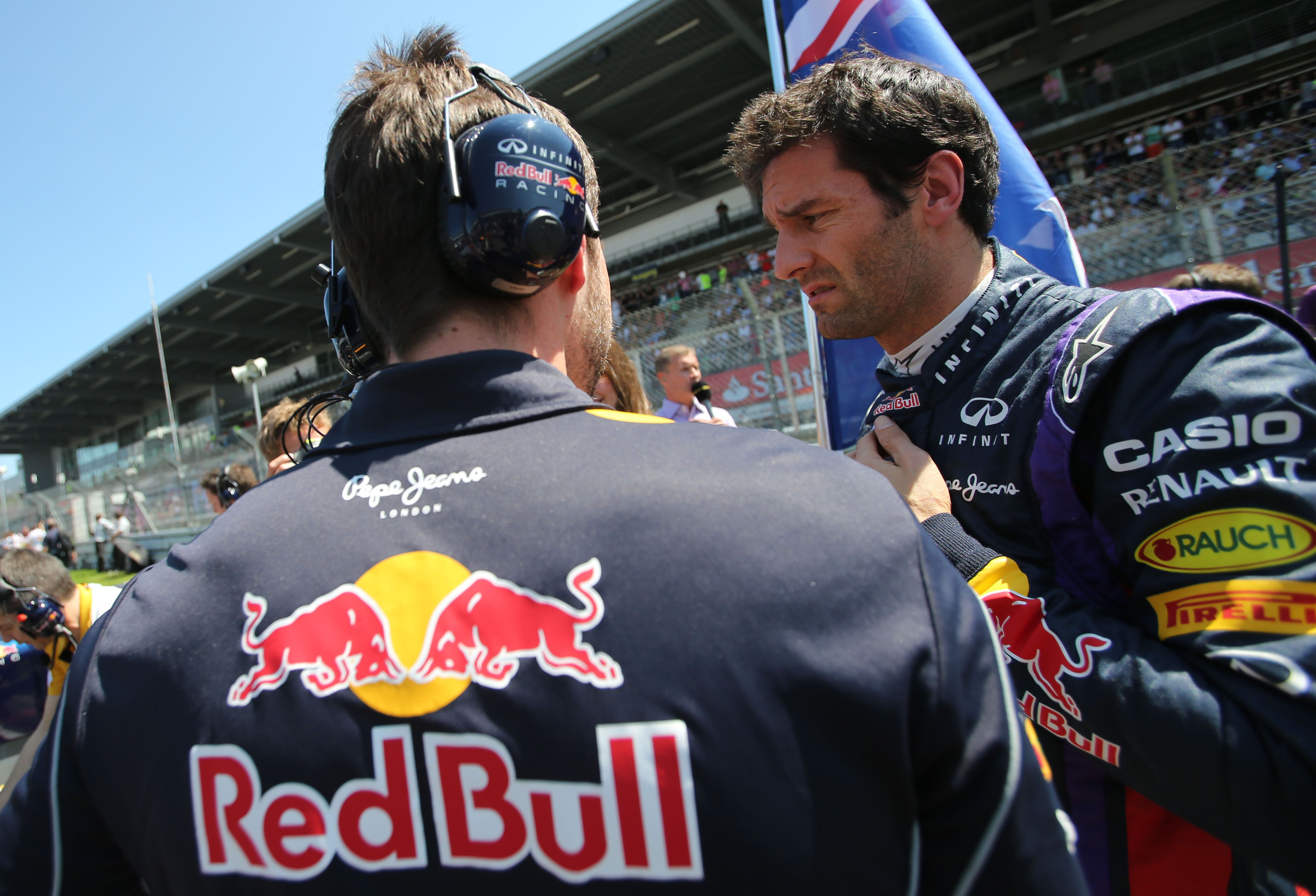 Webber nu de pechvogel bij Red Bull Racing