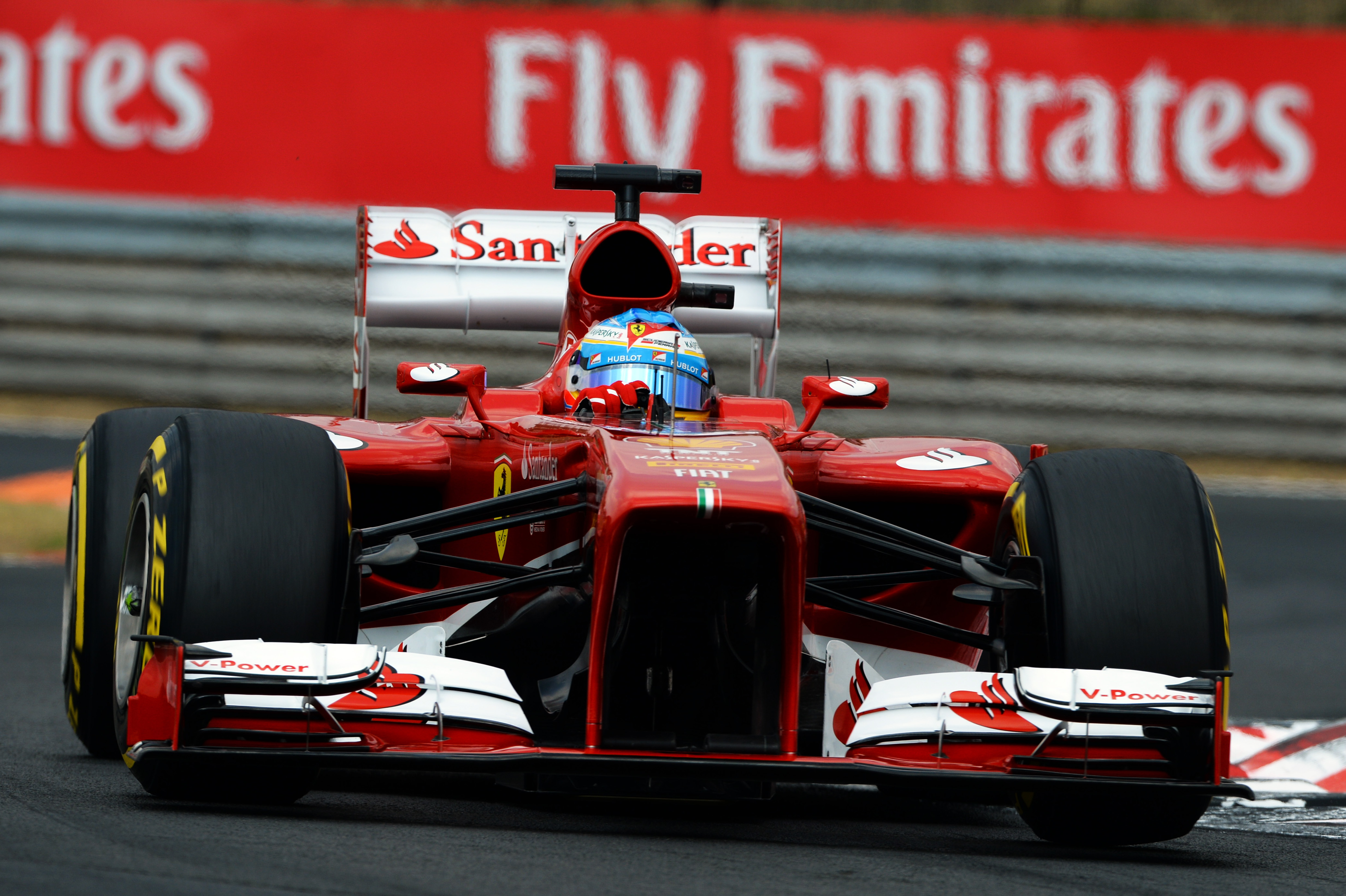 Alonso mikt vanaf P5 op podiumfinish