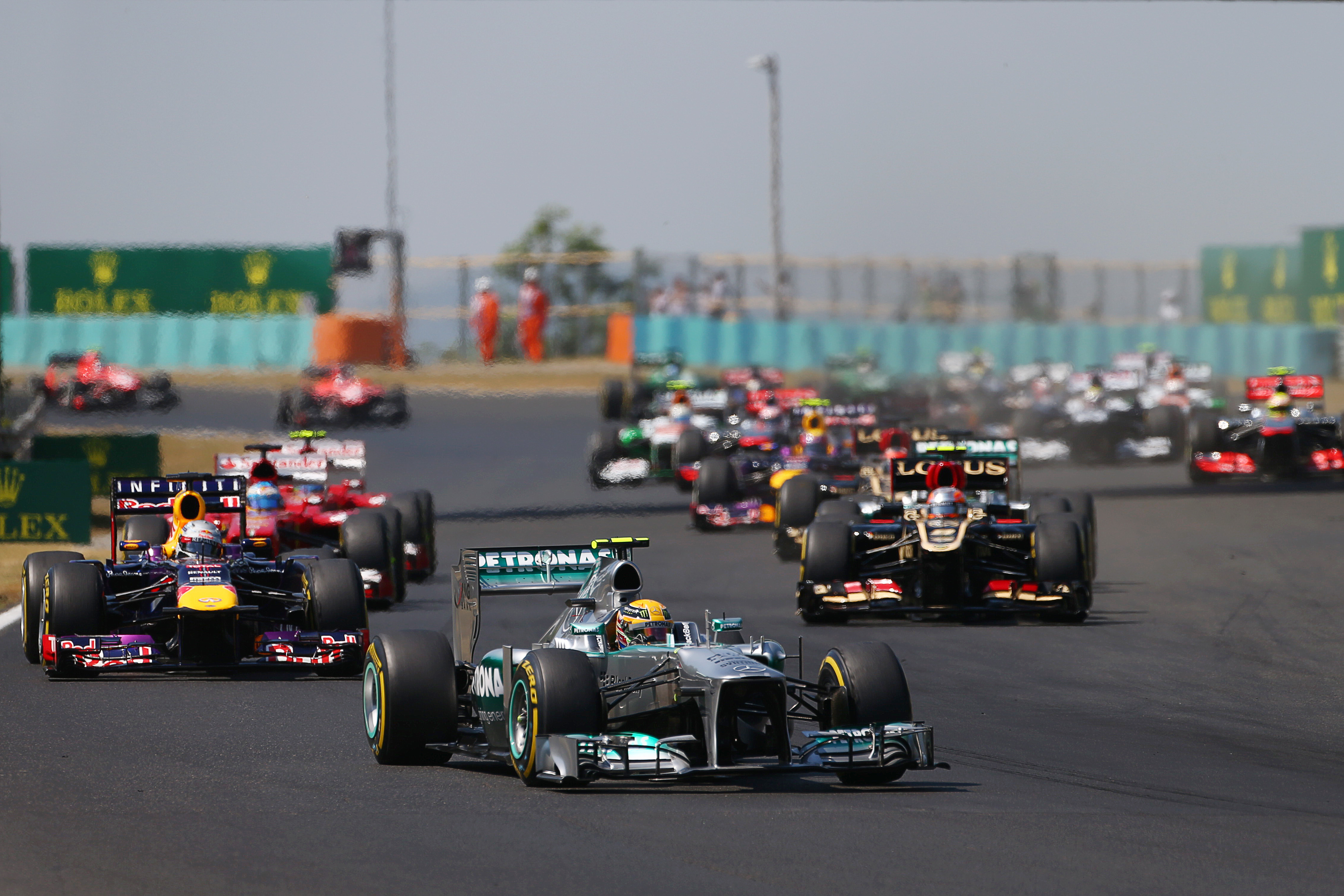 Race: Hamilton boekt zijn eerst Mercedes-zege