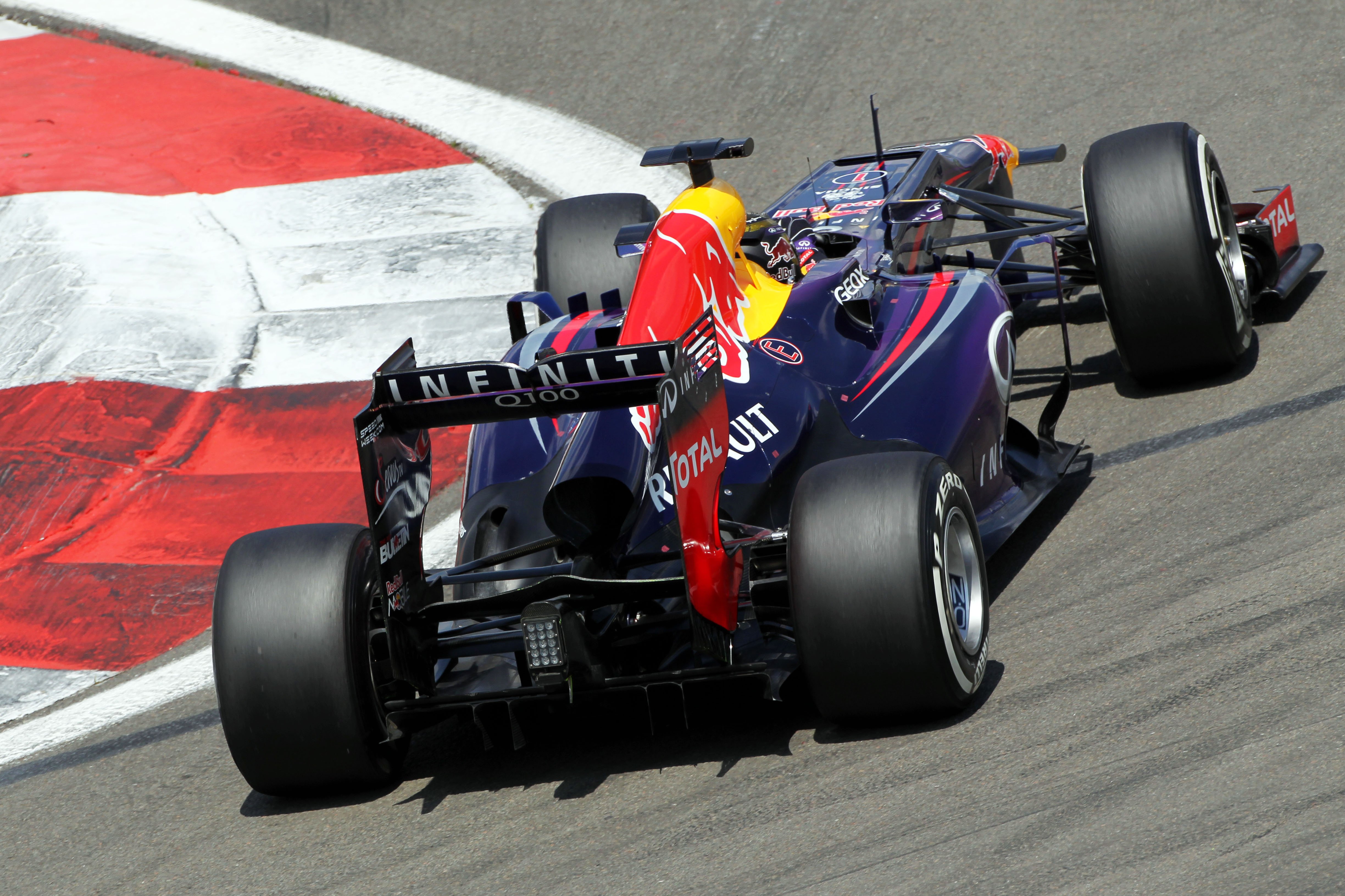 Eerste sector weerhoudt Red Bull van poleposition