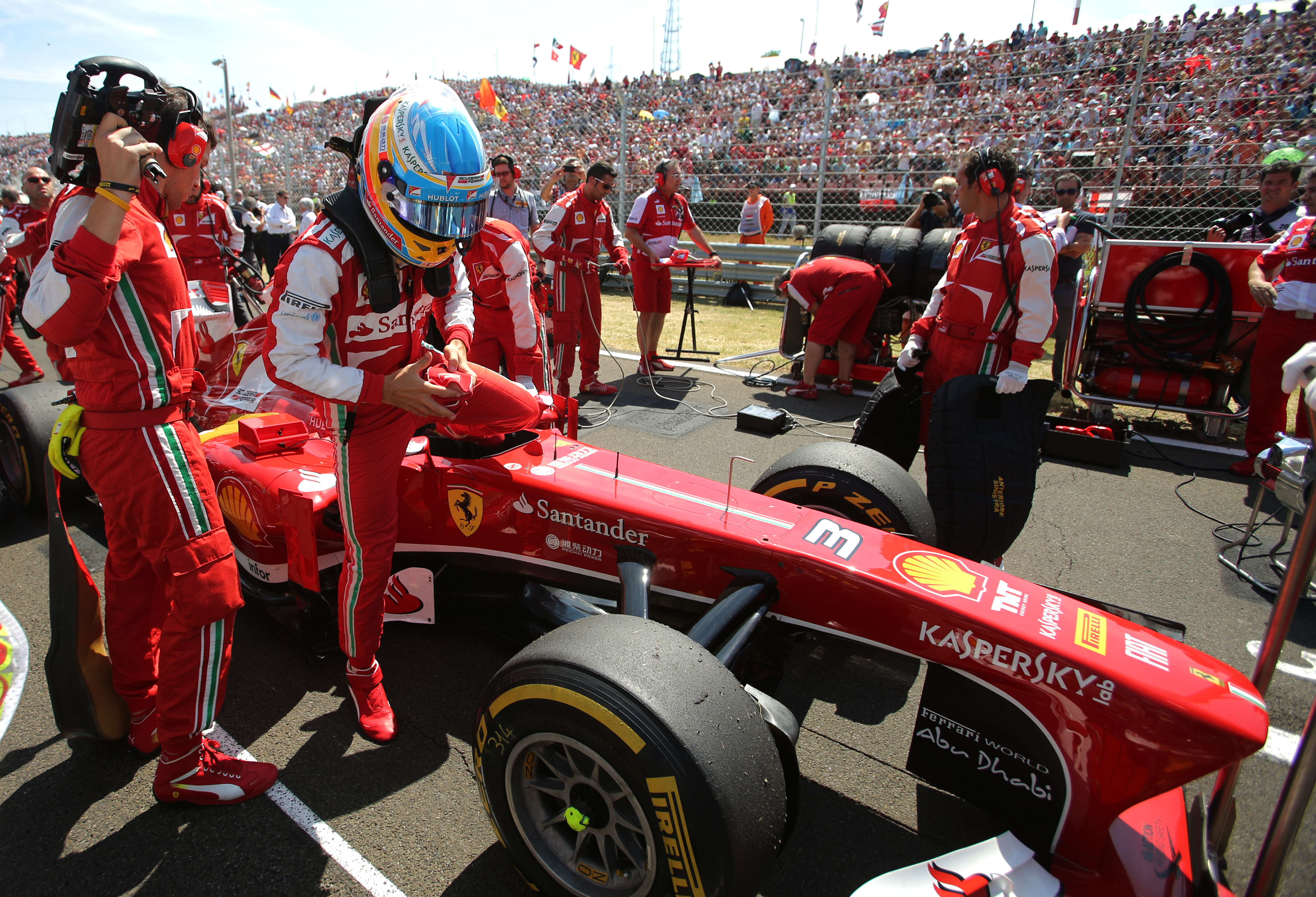Alonso: ‘Ik blijf bij Ferrari’