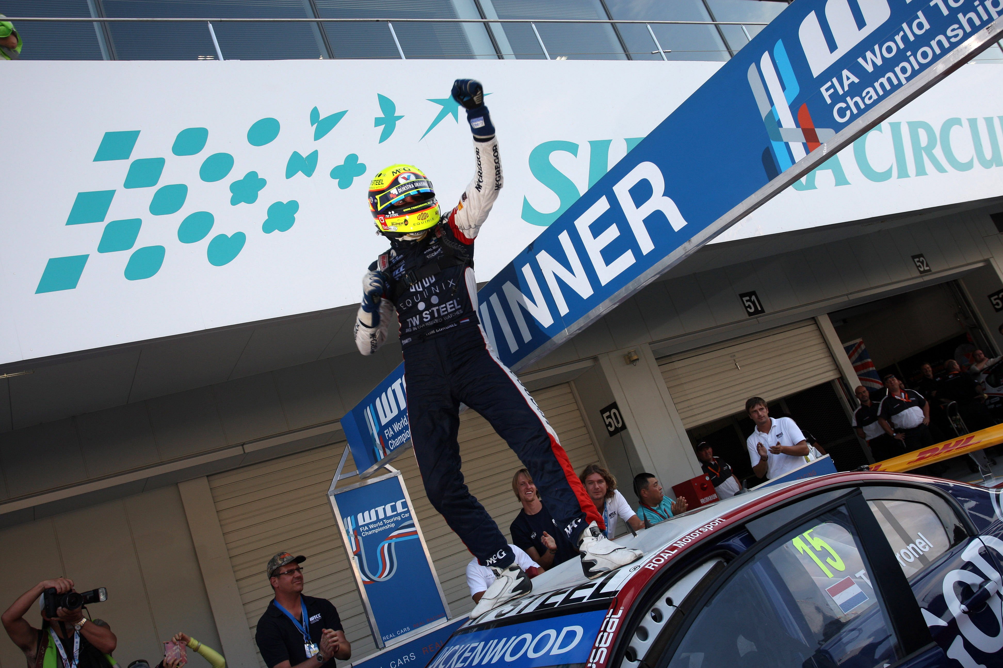 Coronel wint 200ste WTCC-race