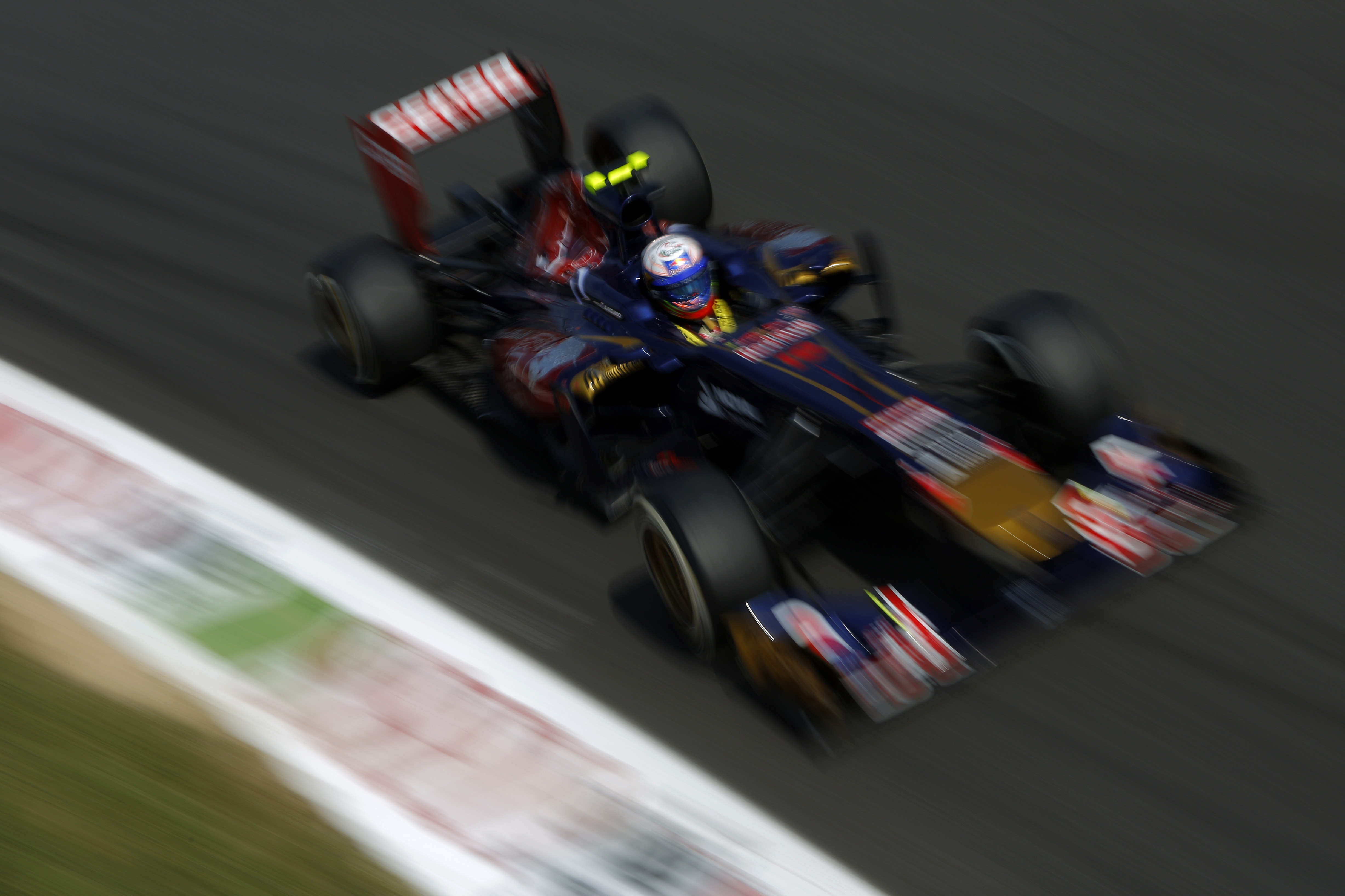 Ricciardo houdt P7 vast