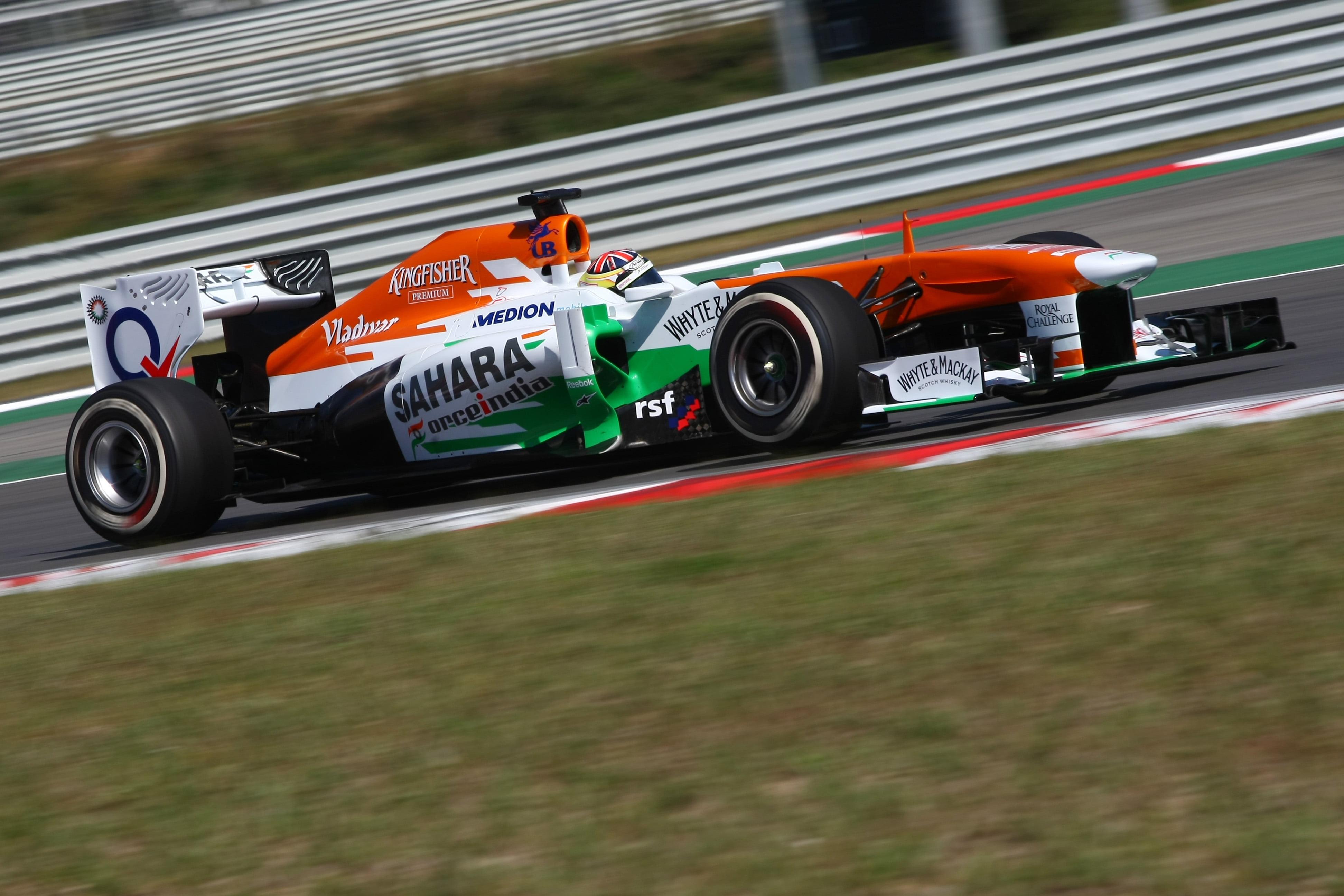 Optimisme bij Force India na eerste trainingen