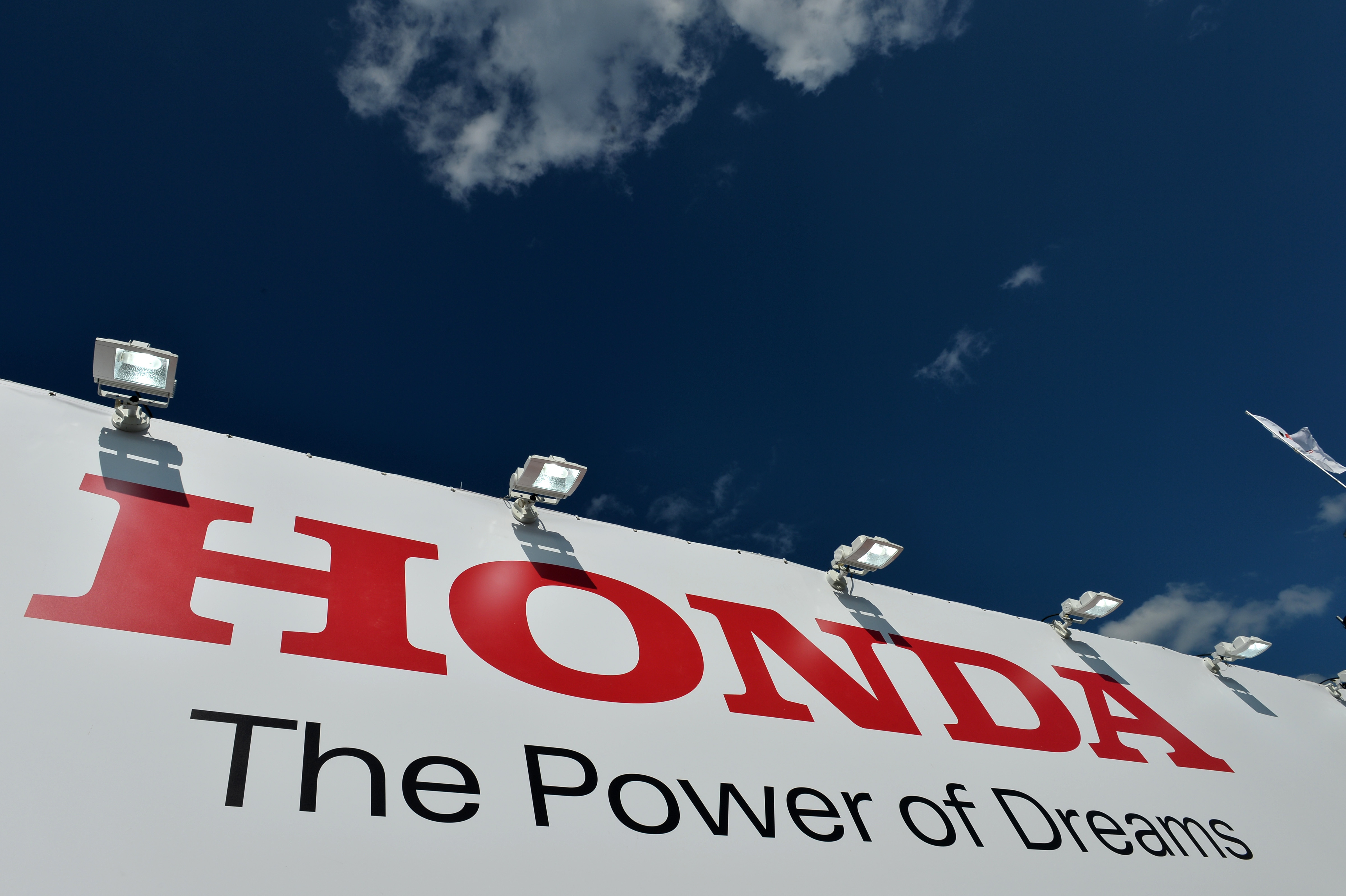 Audio: de Honda V6 op de testbank