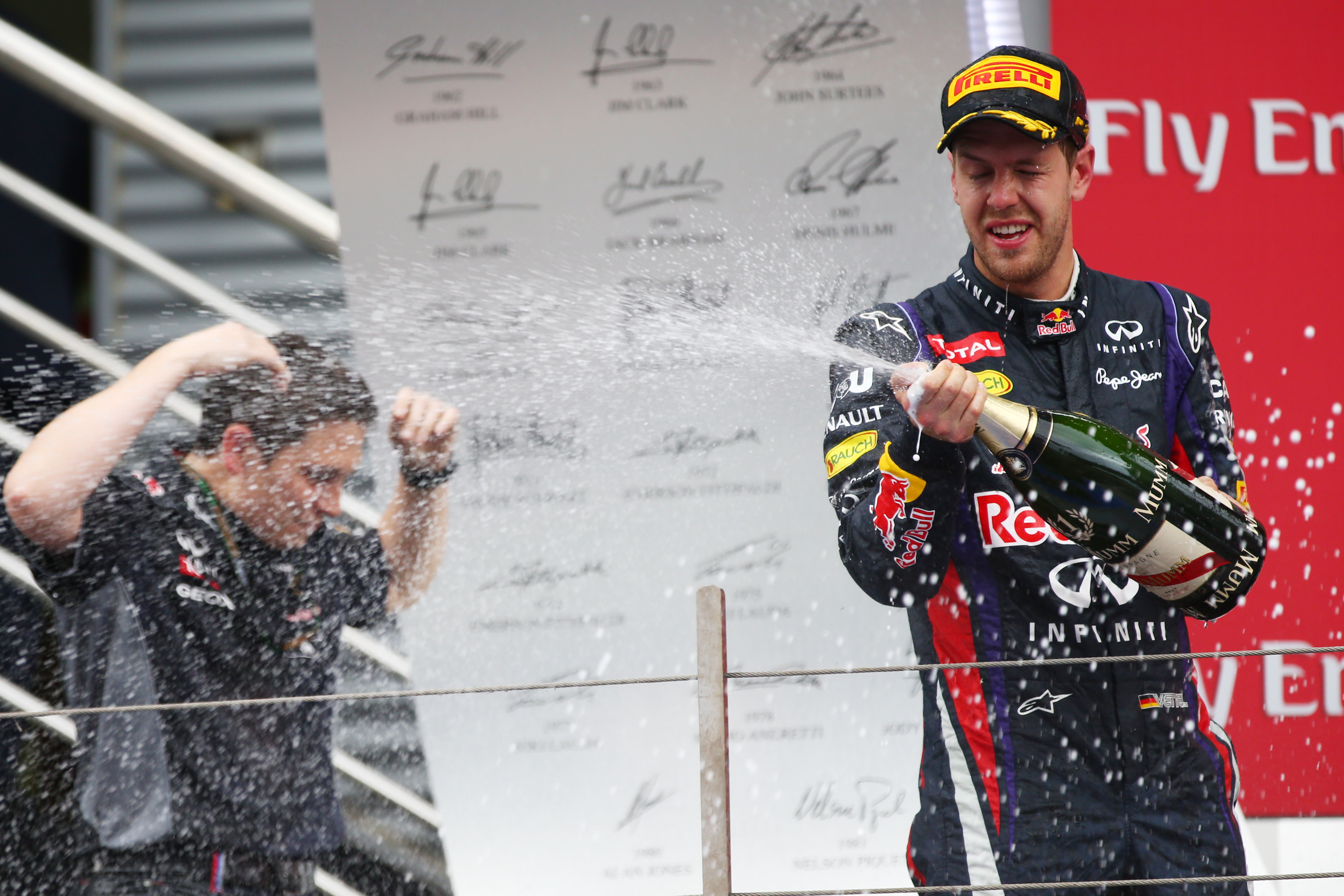 Race: Achter winnaar Vettel is het spannend