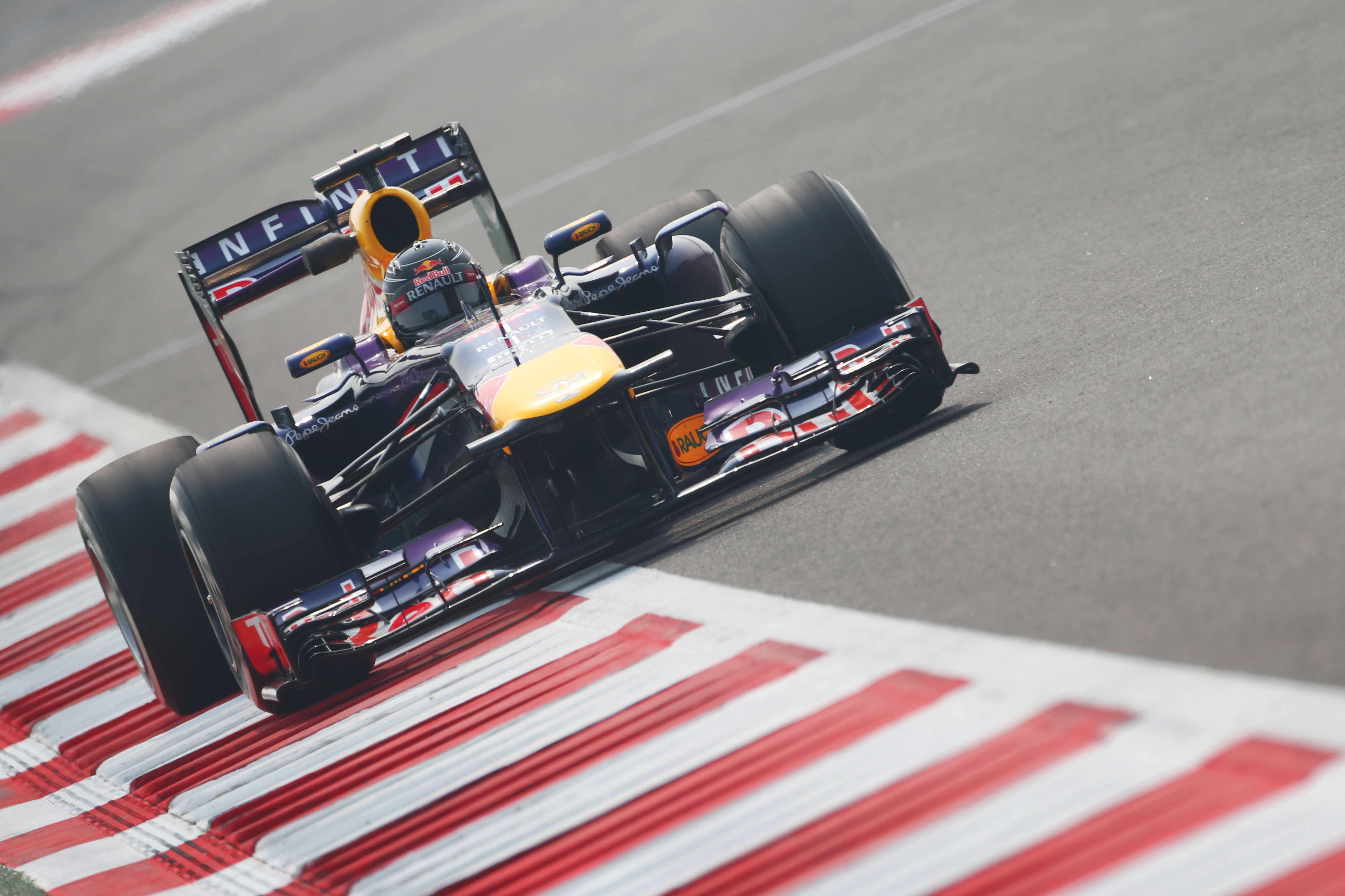 VT2: Red Bull dominant in India