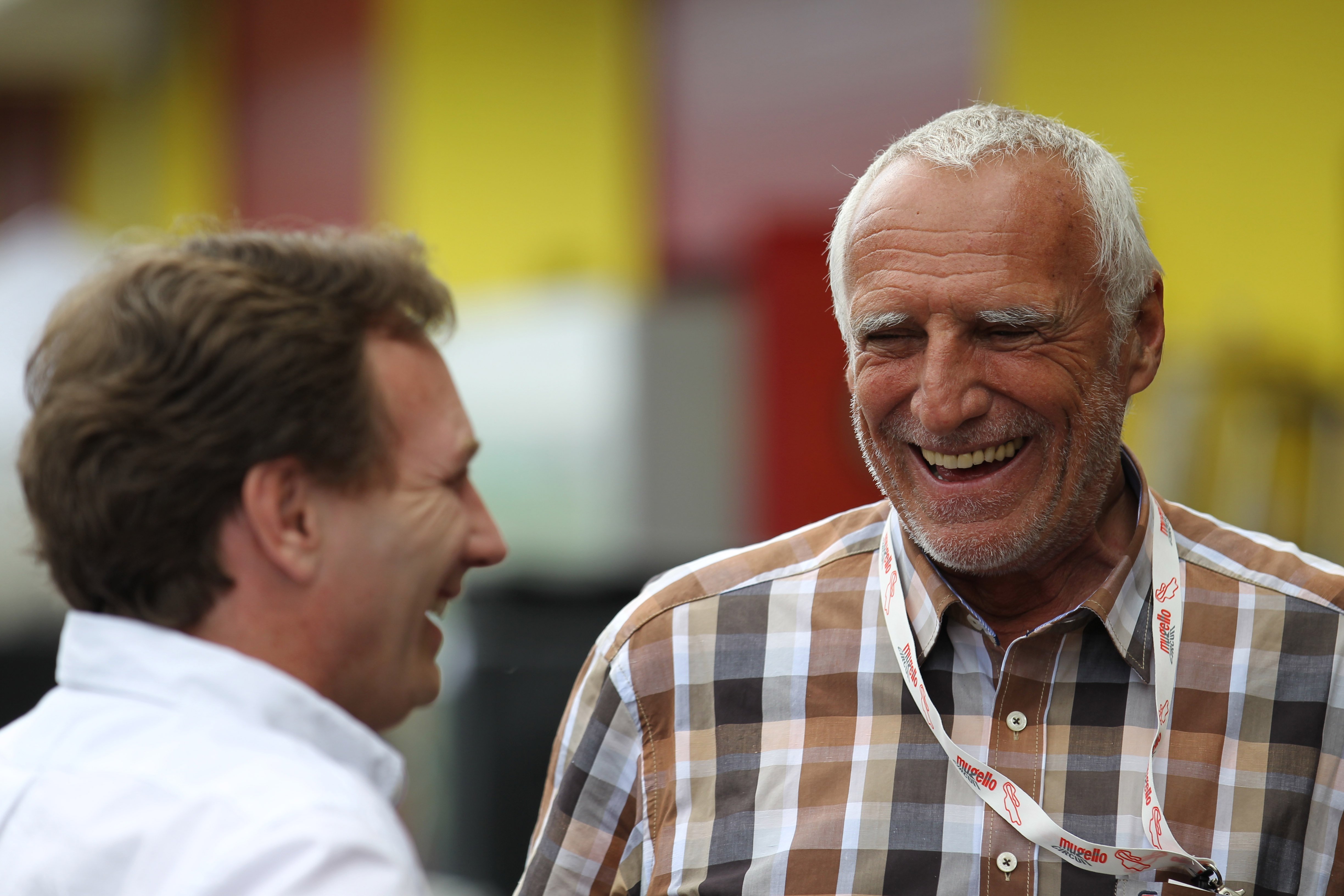 Mateschitz heeft genoeg van gezeur over geld