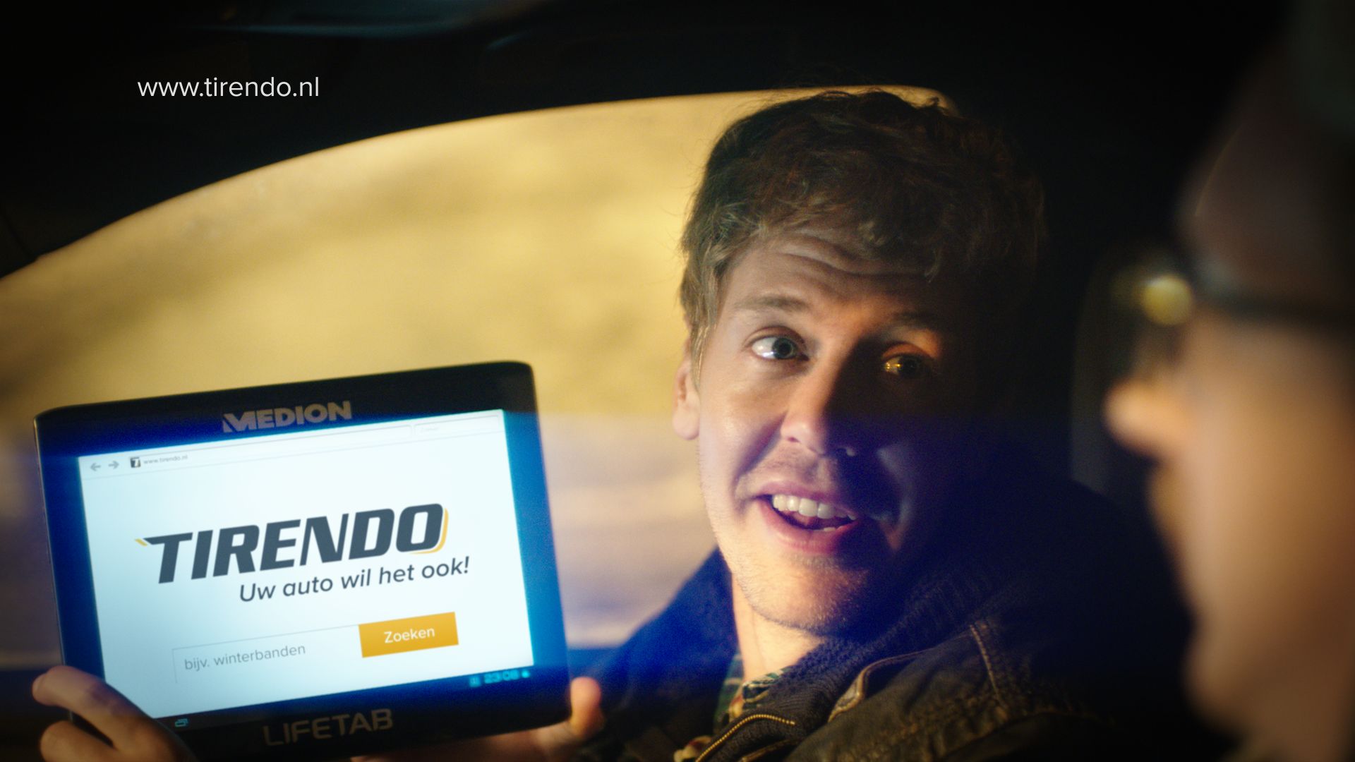 Vettel in hoofdrol TV-spot Tirendo