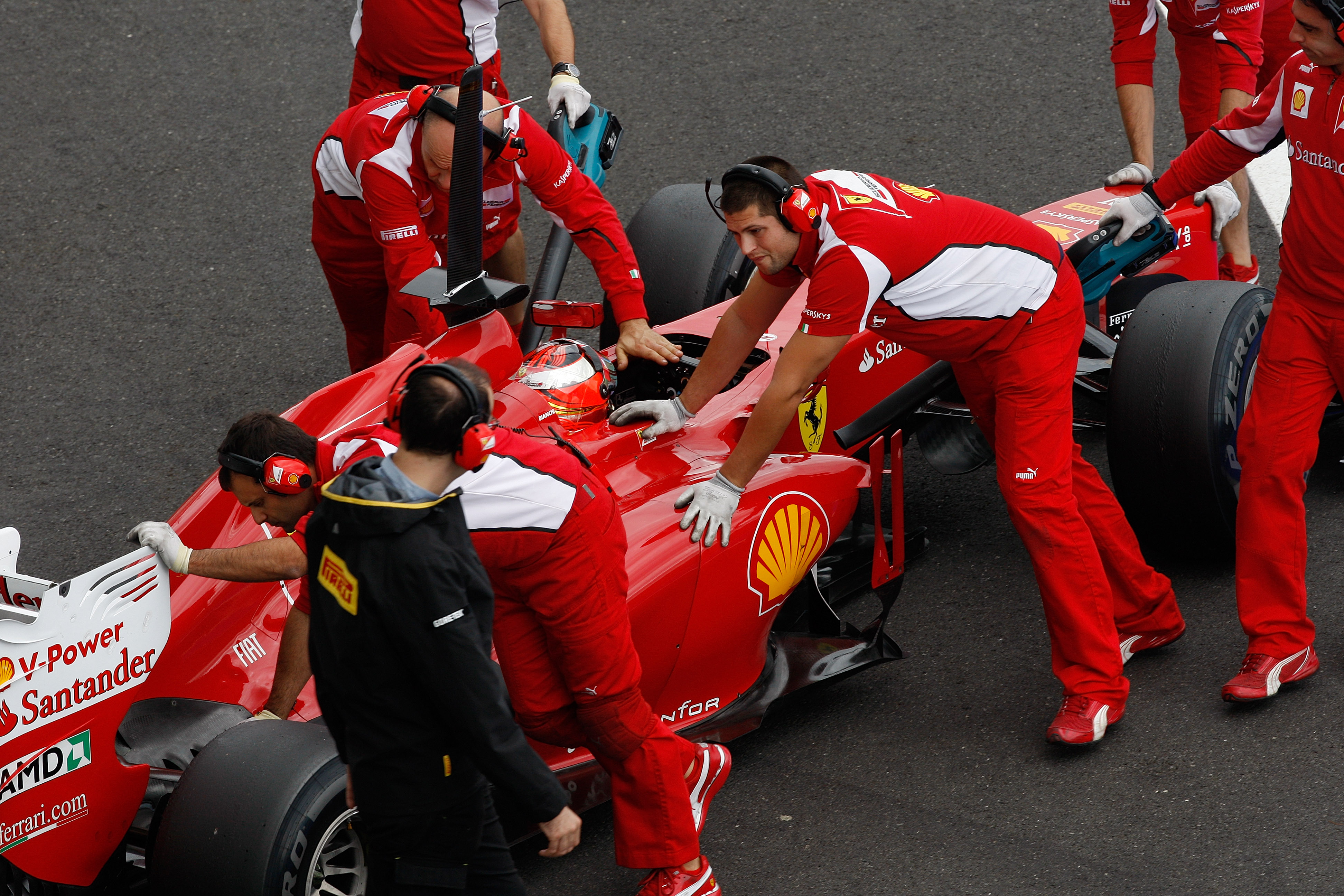 Bianchi en De la Rosa doen test voor Ferrari