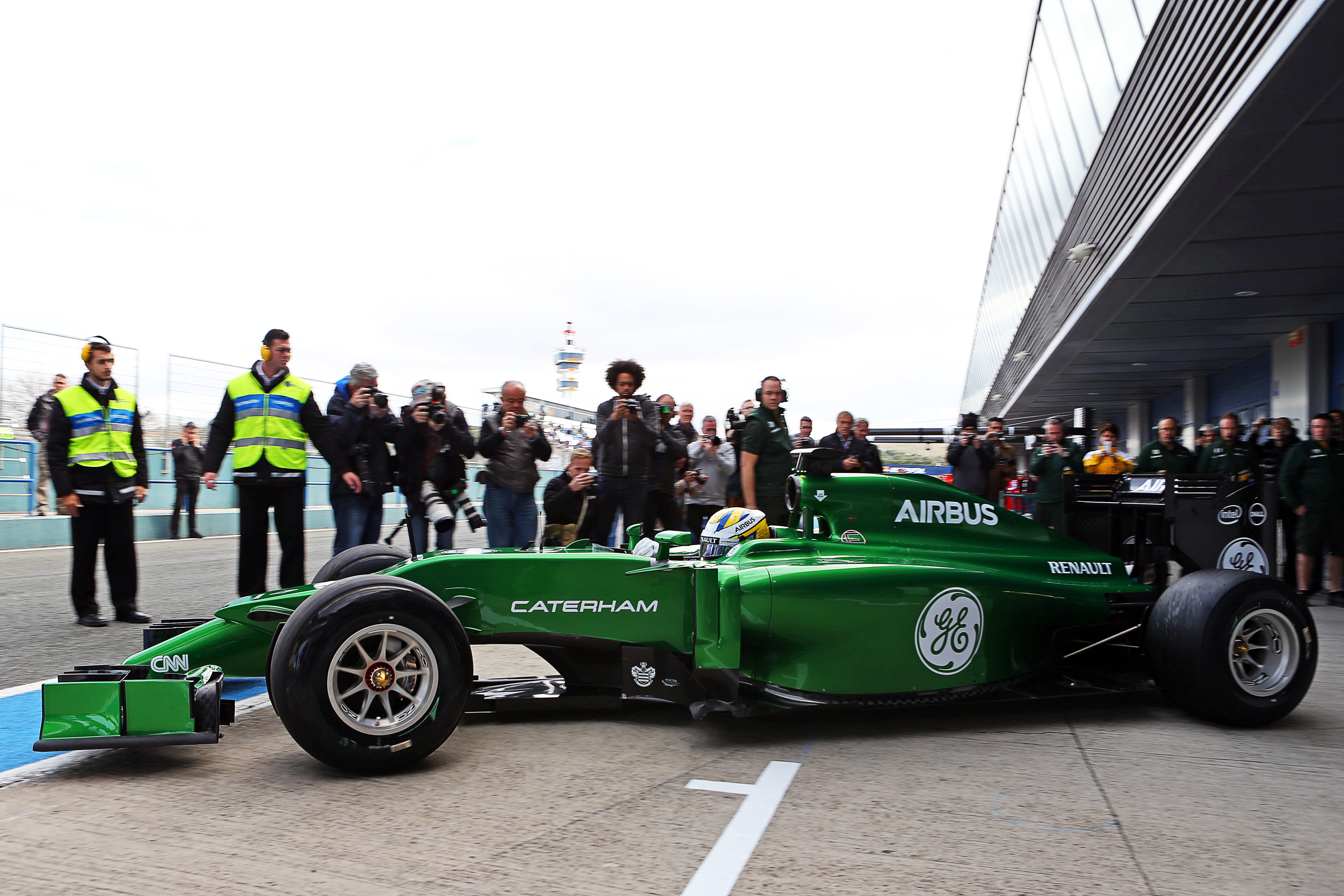 Foto’s: Caterham heeft zijn eigen variant op de neus