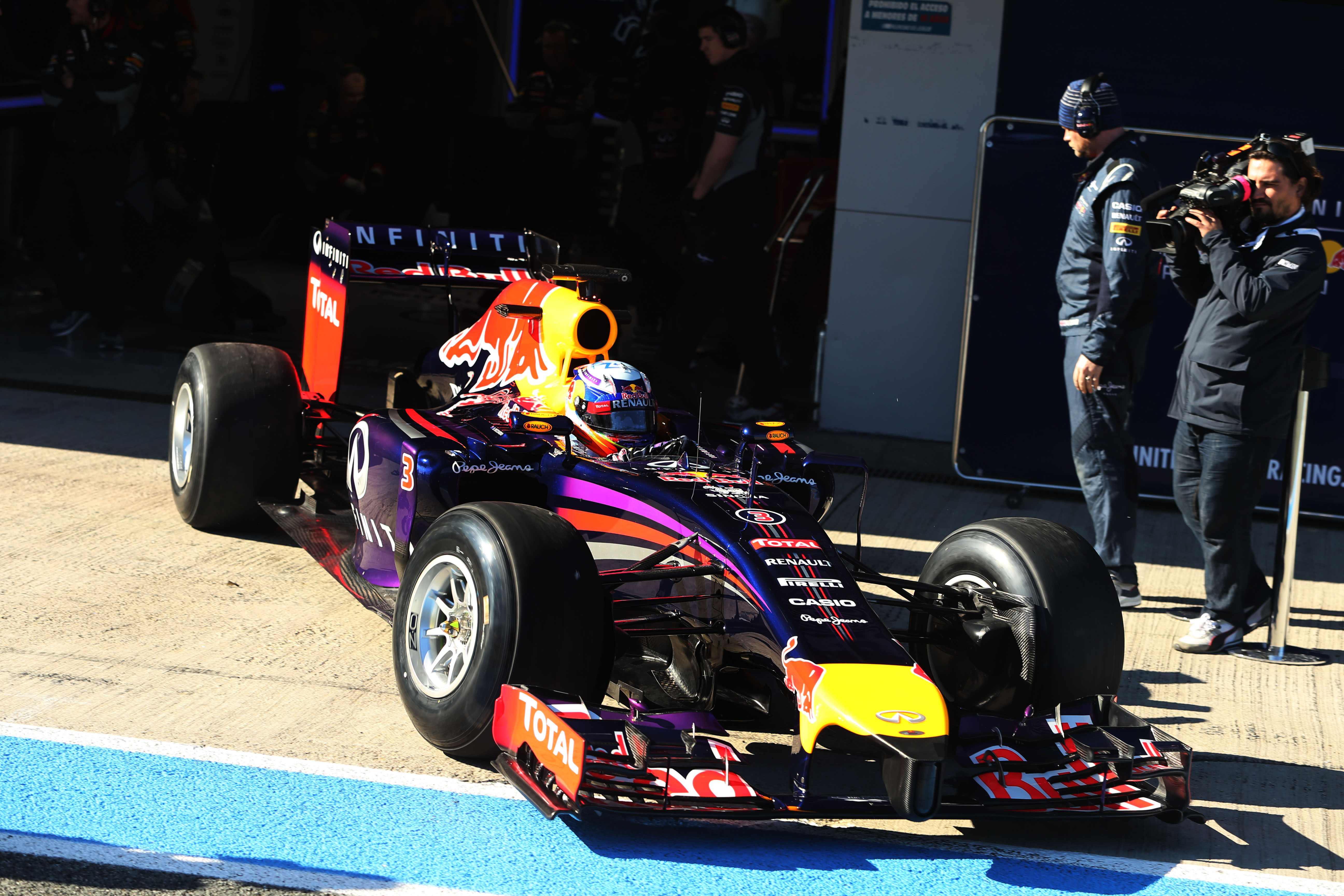 Red Bull voegt derde baaldag toe aan Jerez-palmares