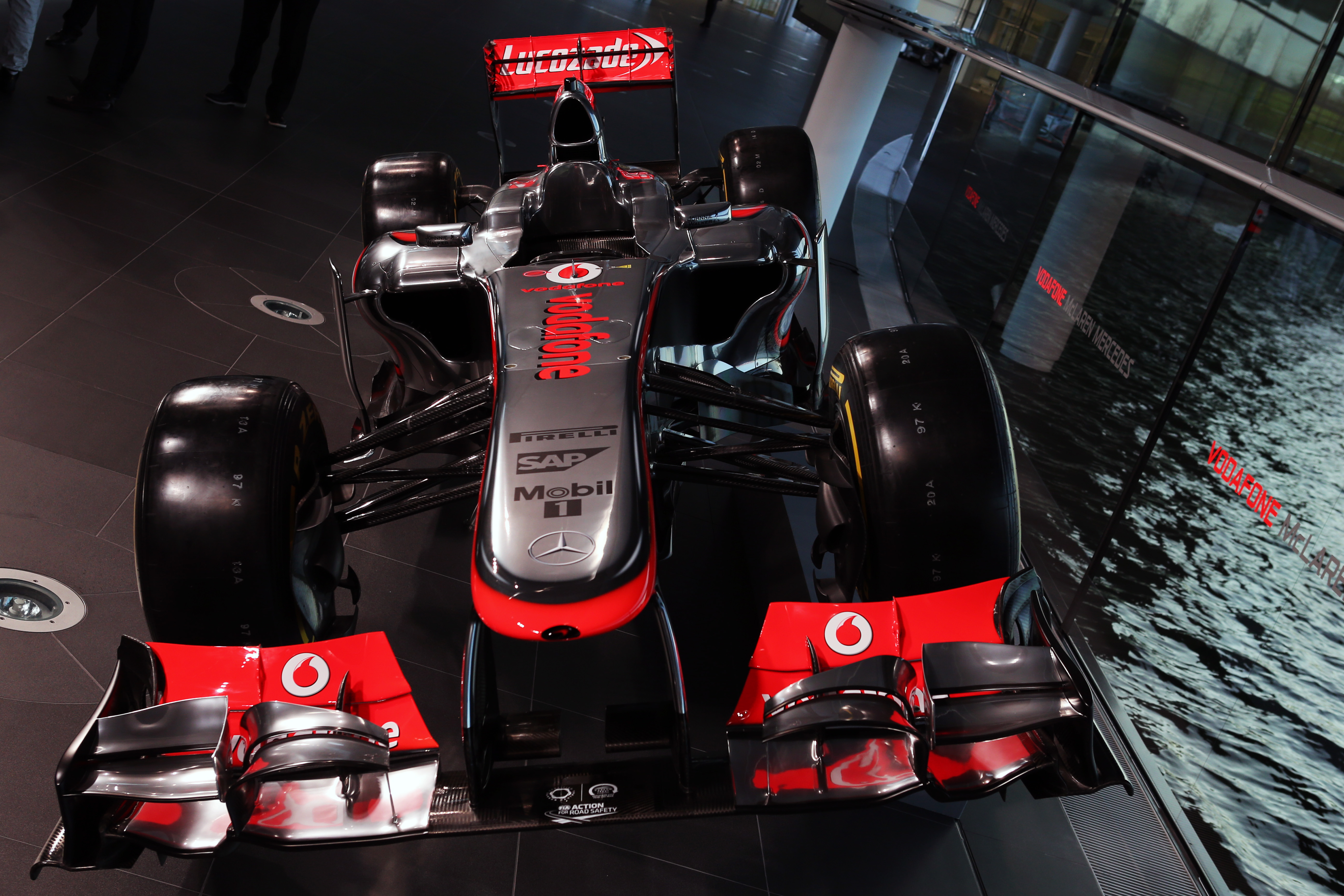 McLaren haalt crashtest, maar mist titelsponsor