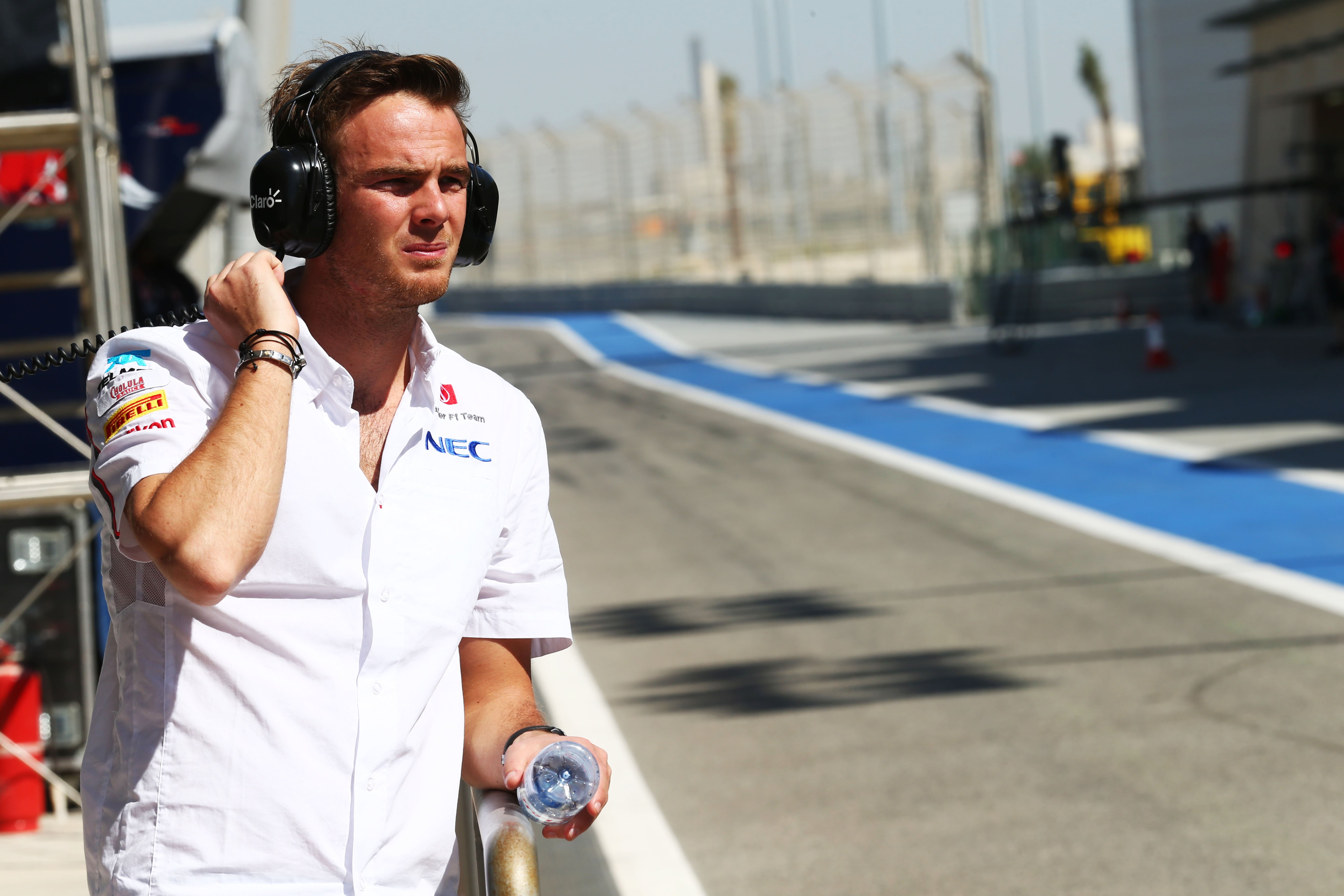 Sauber zet Van der Garde twee keer in in Bahrein