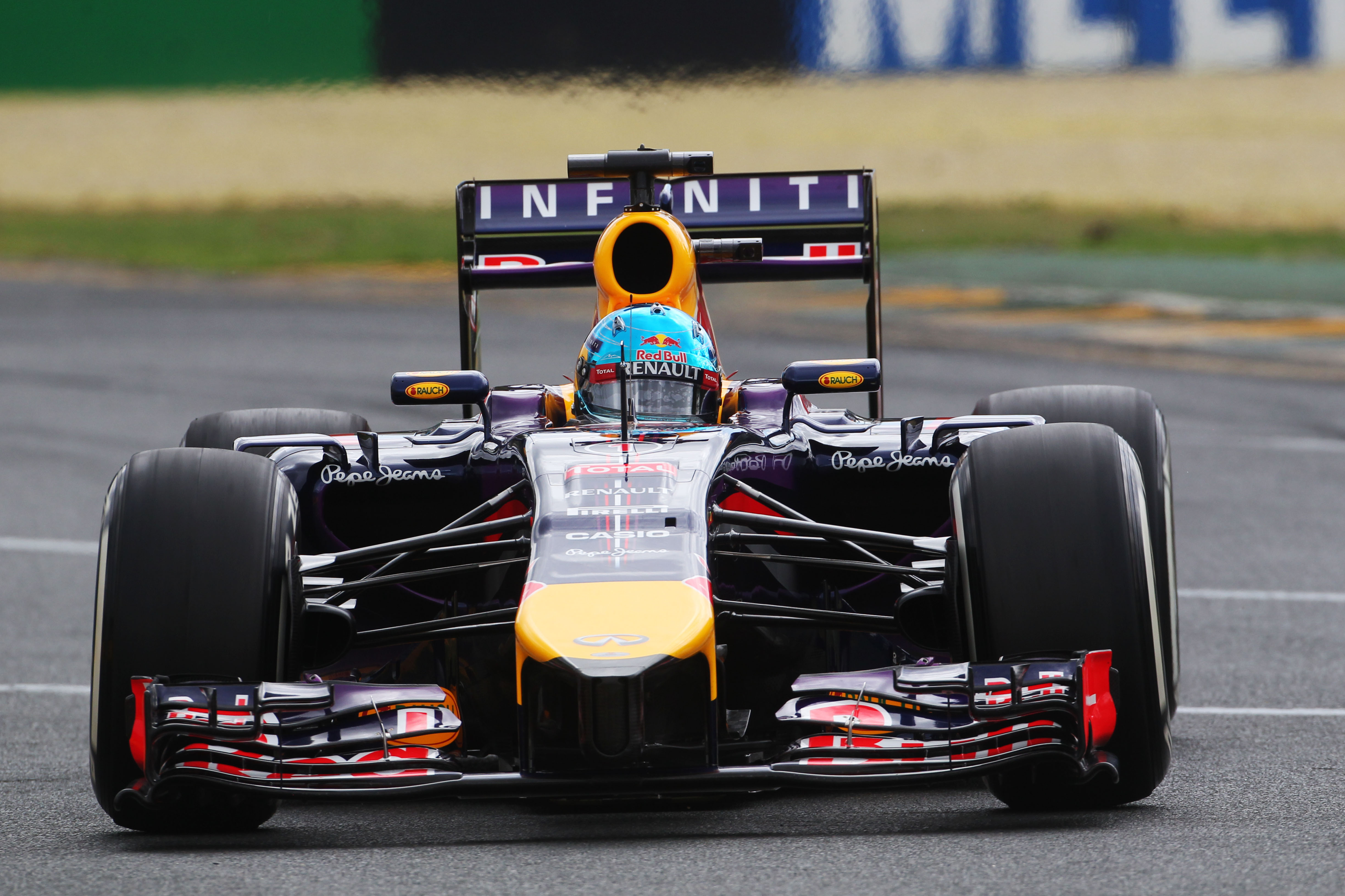 Vettel baalt na teleurstellende P13