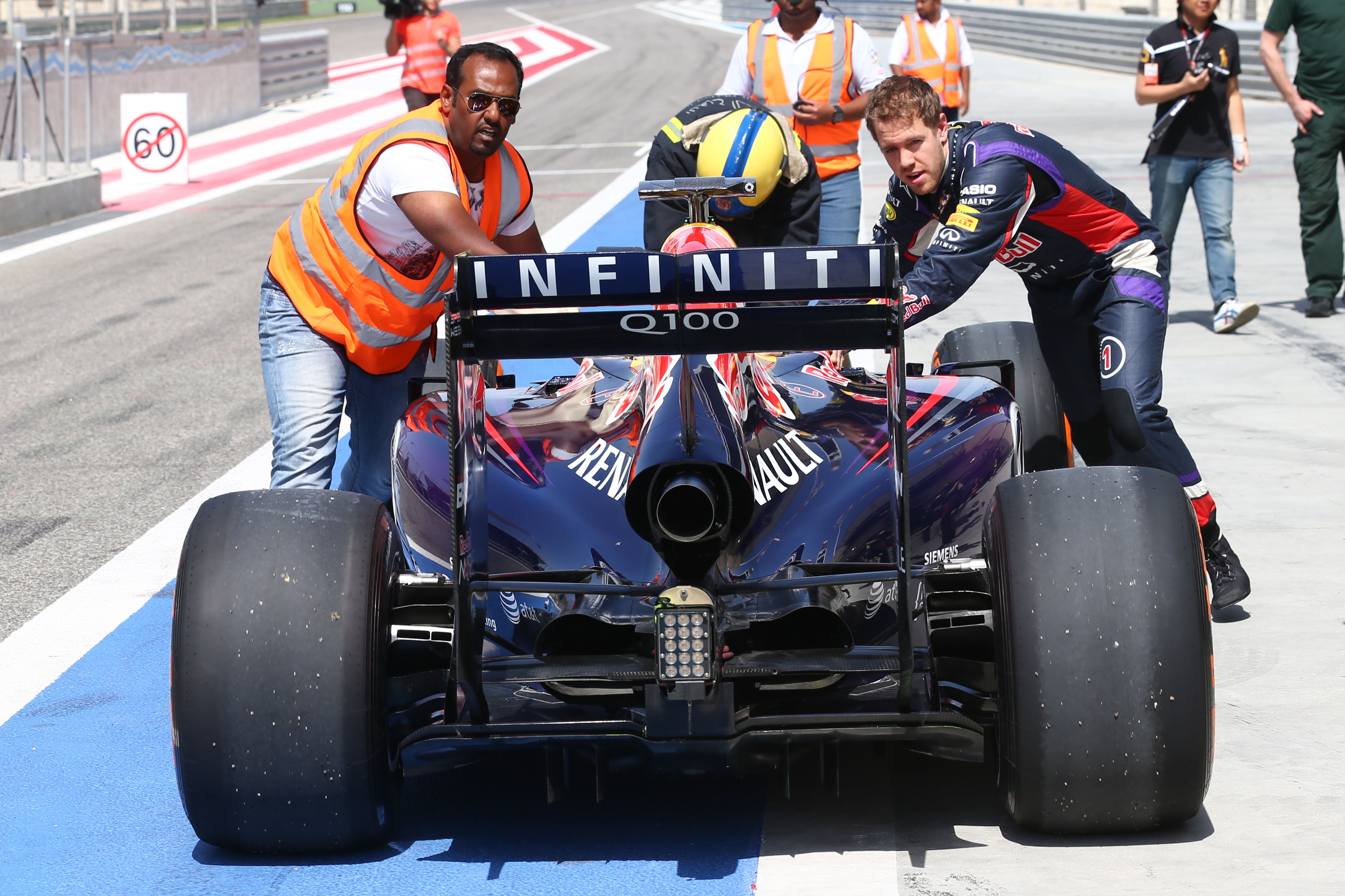 Bahrein dag 3: Massa snel, Red Bull snel klaar