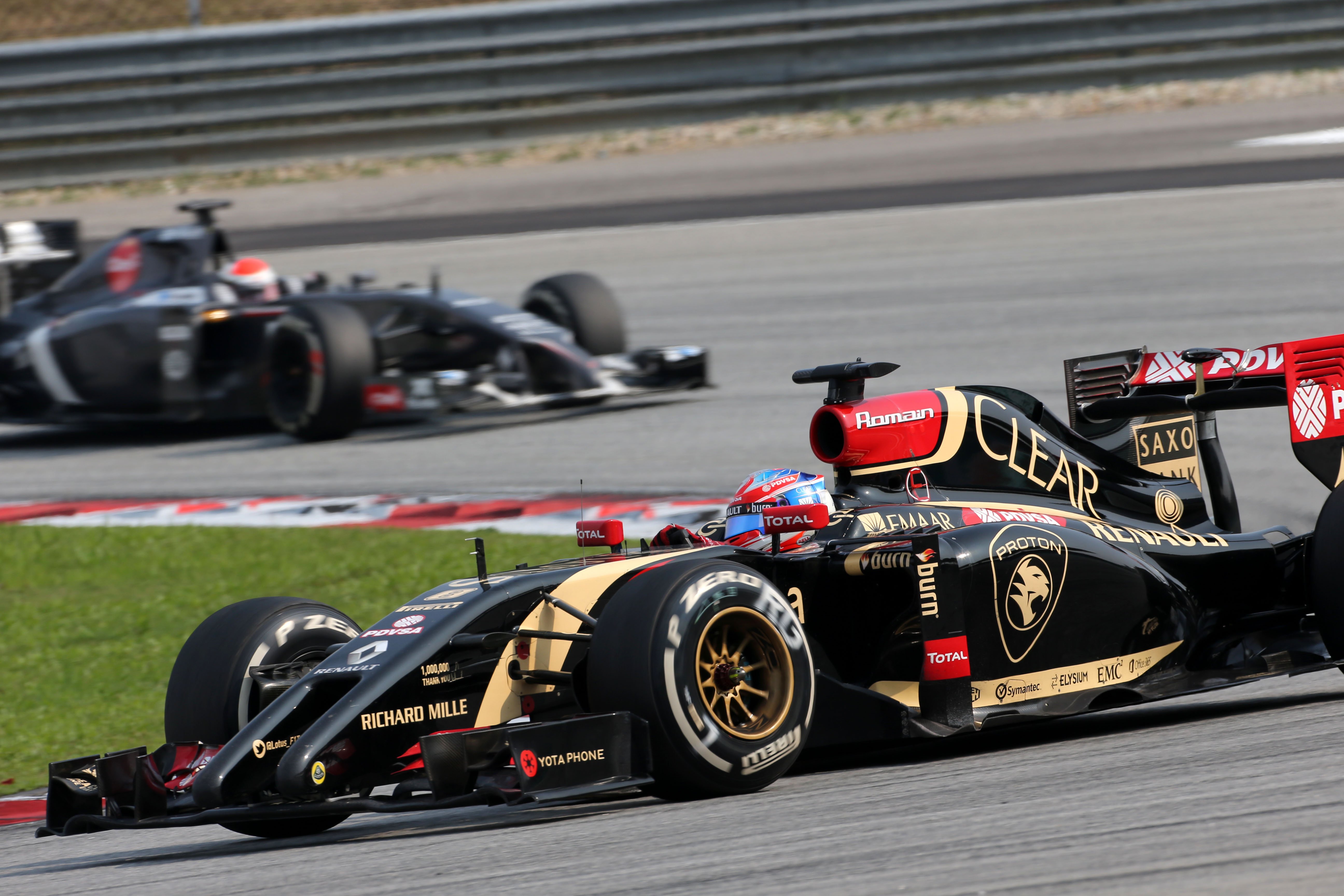 Lotus denkt snel weer om de punten mee te doen