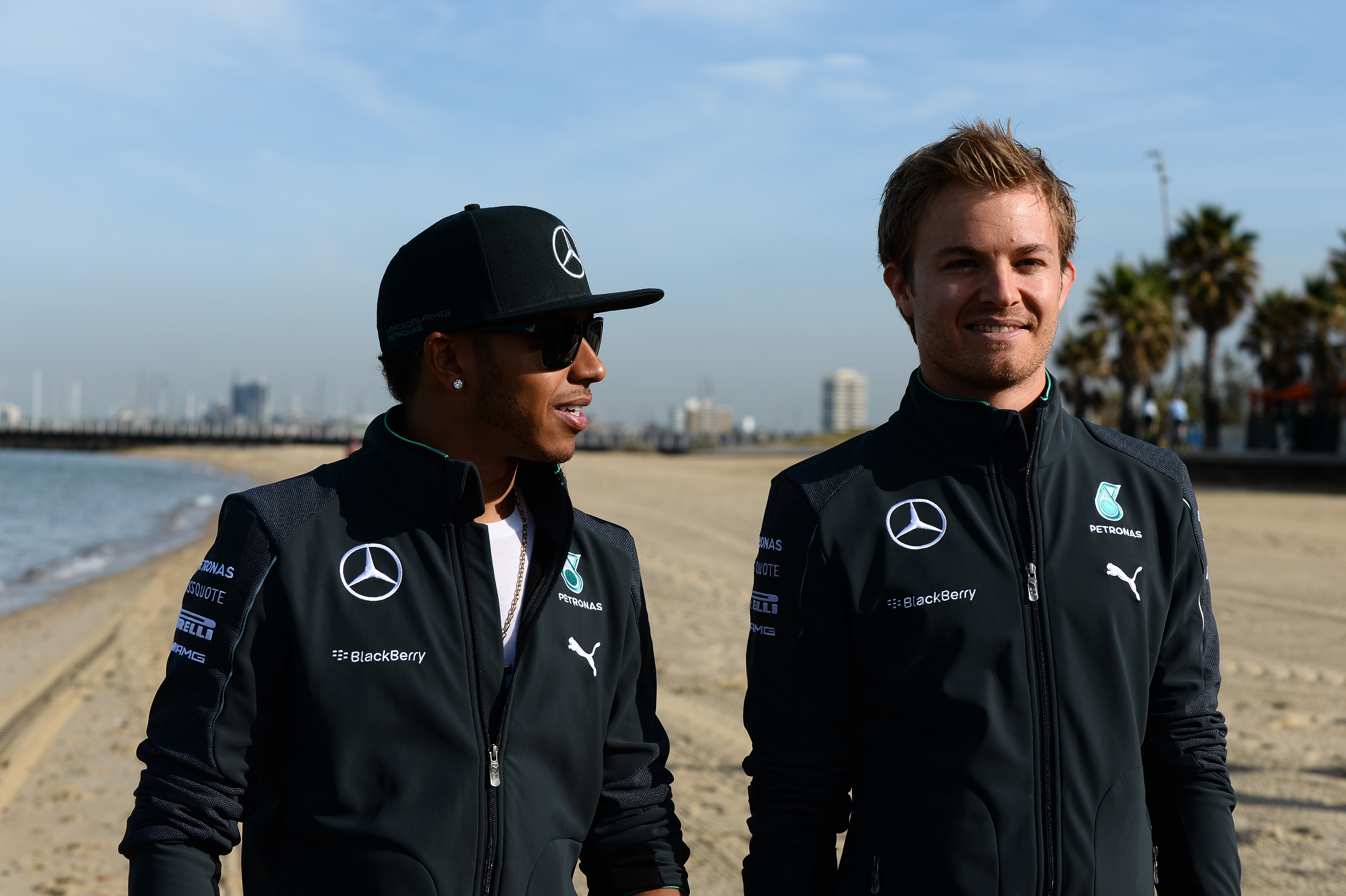 Hamilton: ‘Weer vrienden met Rosberg’