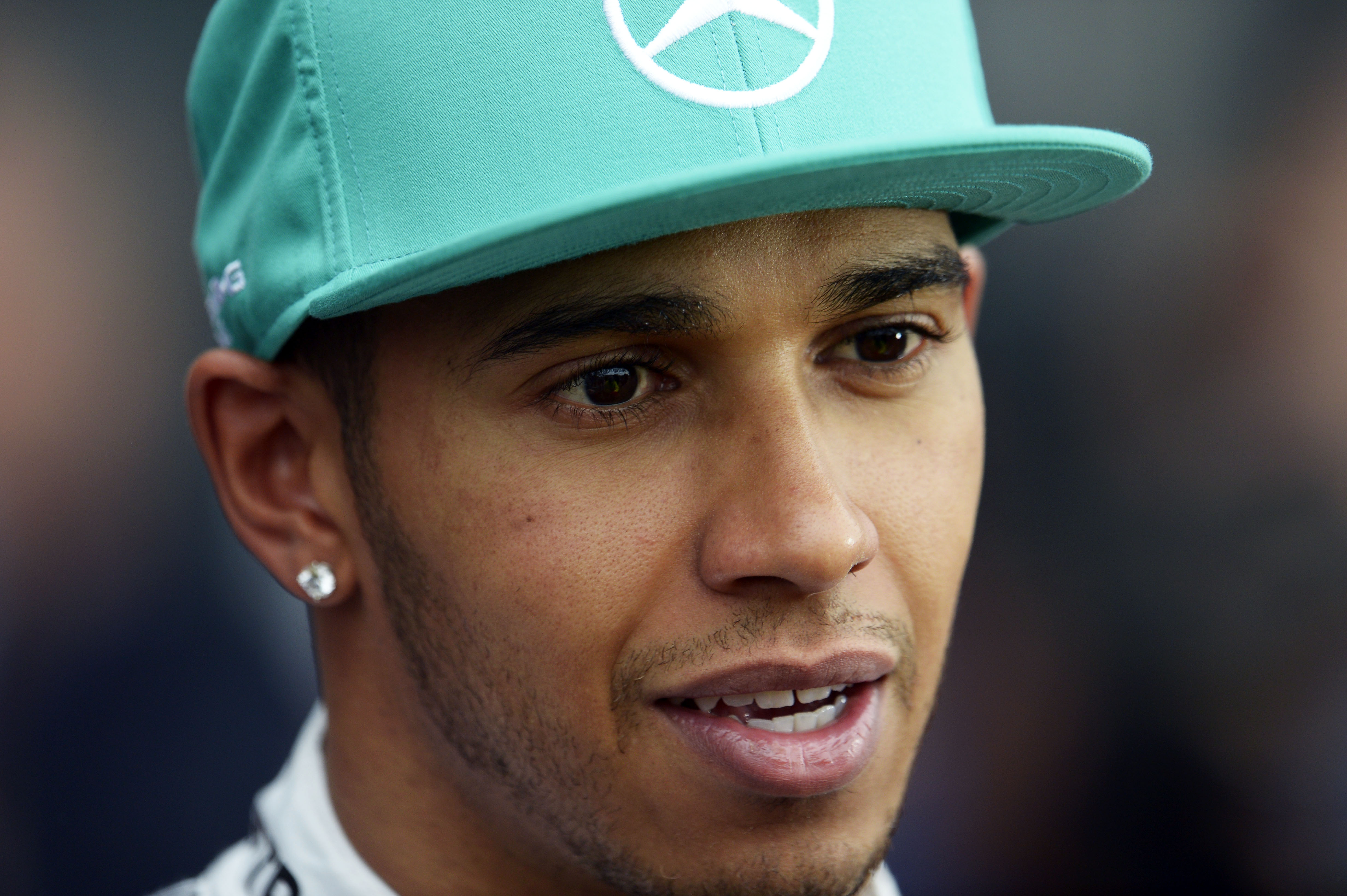Hamilton wil sterker worden op zijn ‘zwakkere circuits’