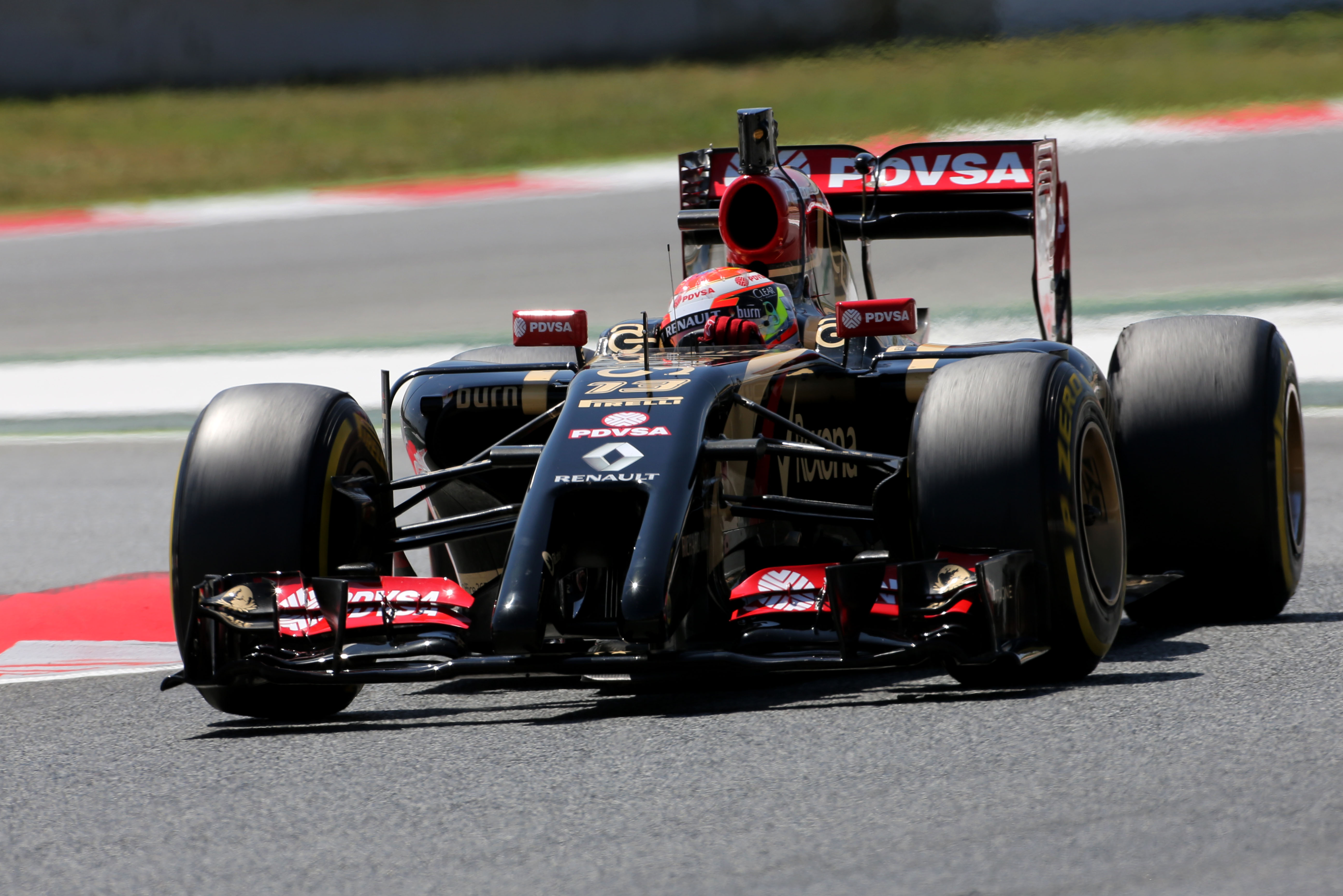 Maldonado noteert snelste testtijd in Barcelona