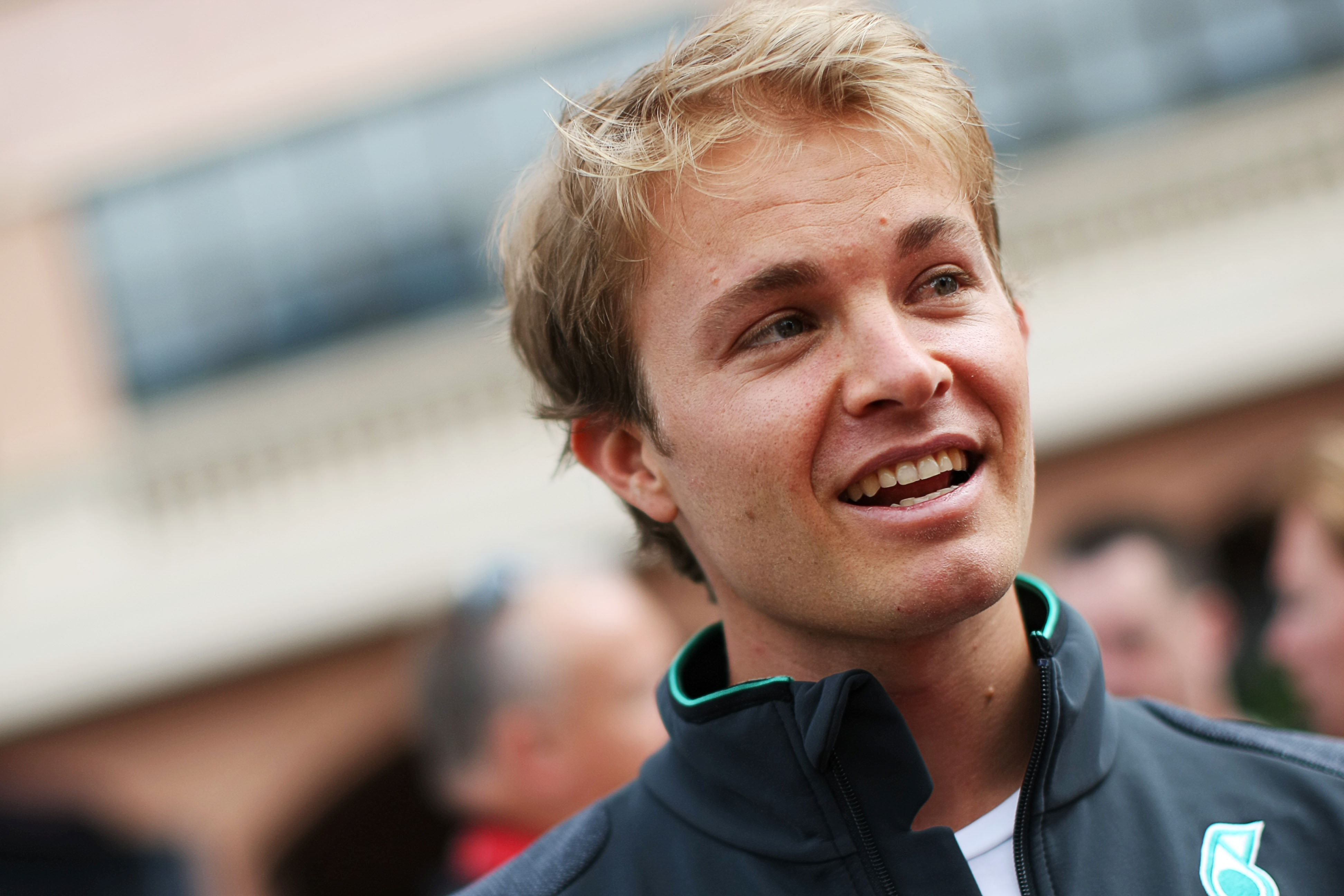 Zegereeks Hamilton baart Rosberg geen zorgen