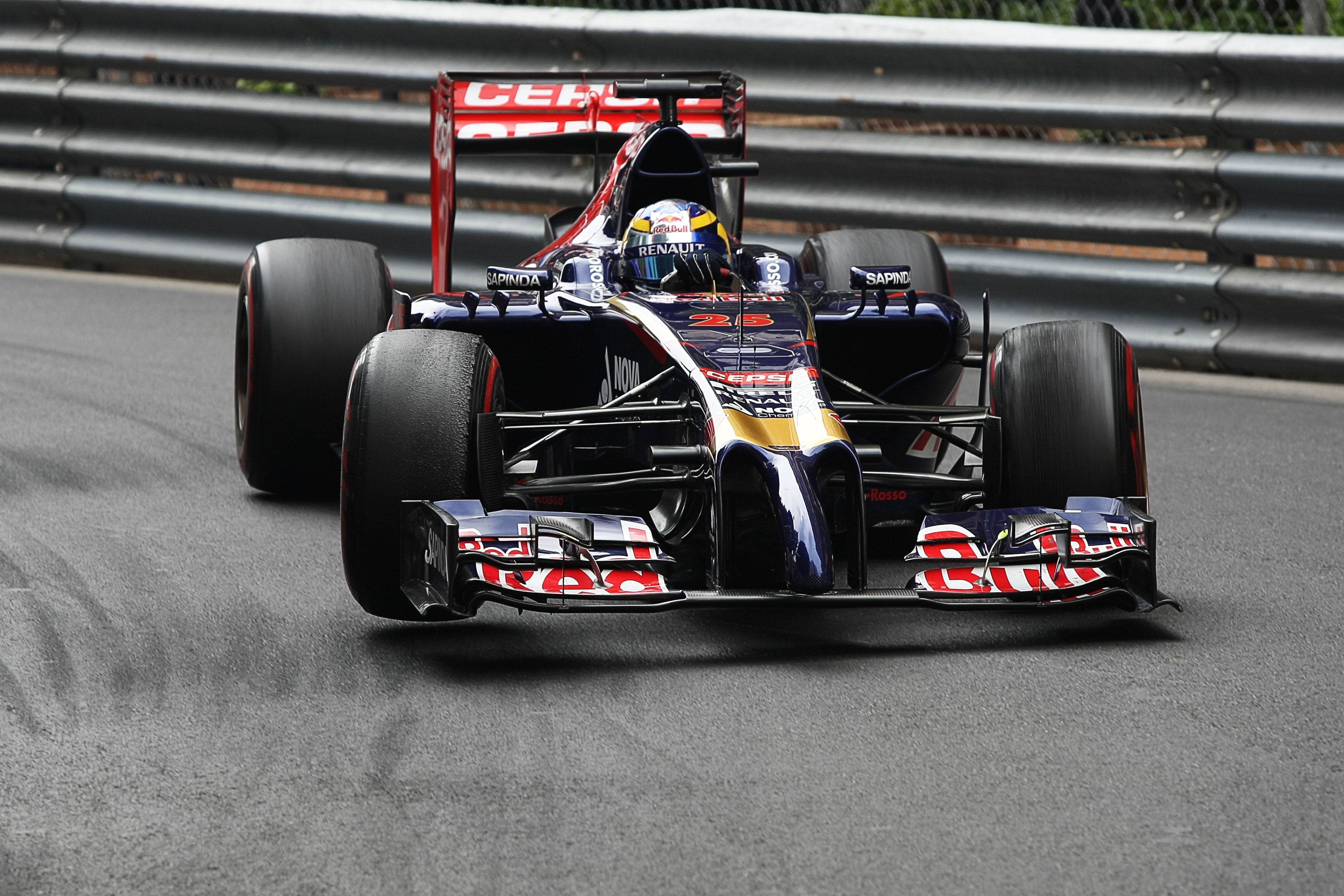 Goede startposities leveren Toro Rosso niets op