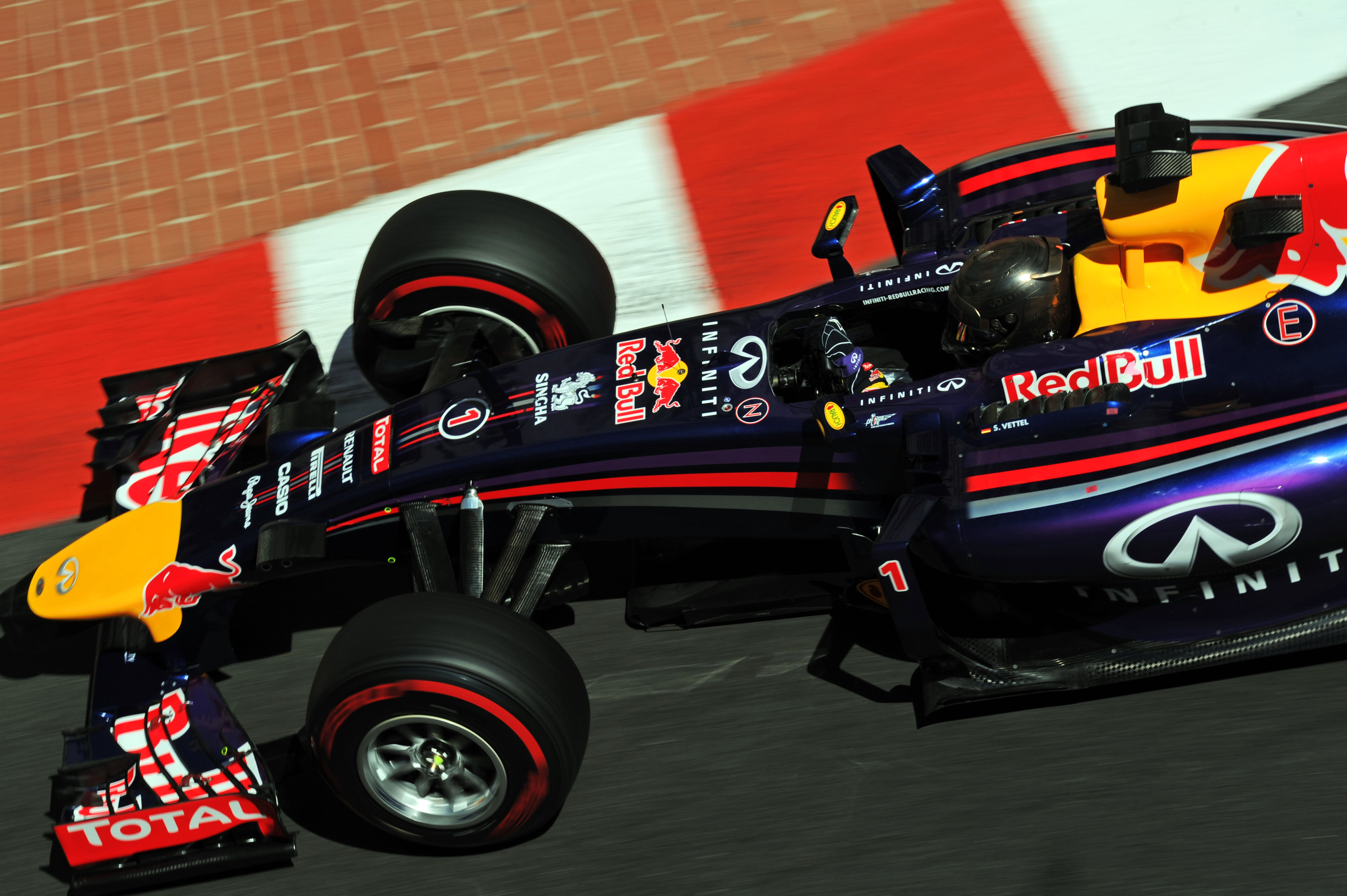 Vettel: ‘Red Bull kan nog kampioen worden’