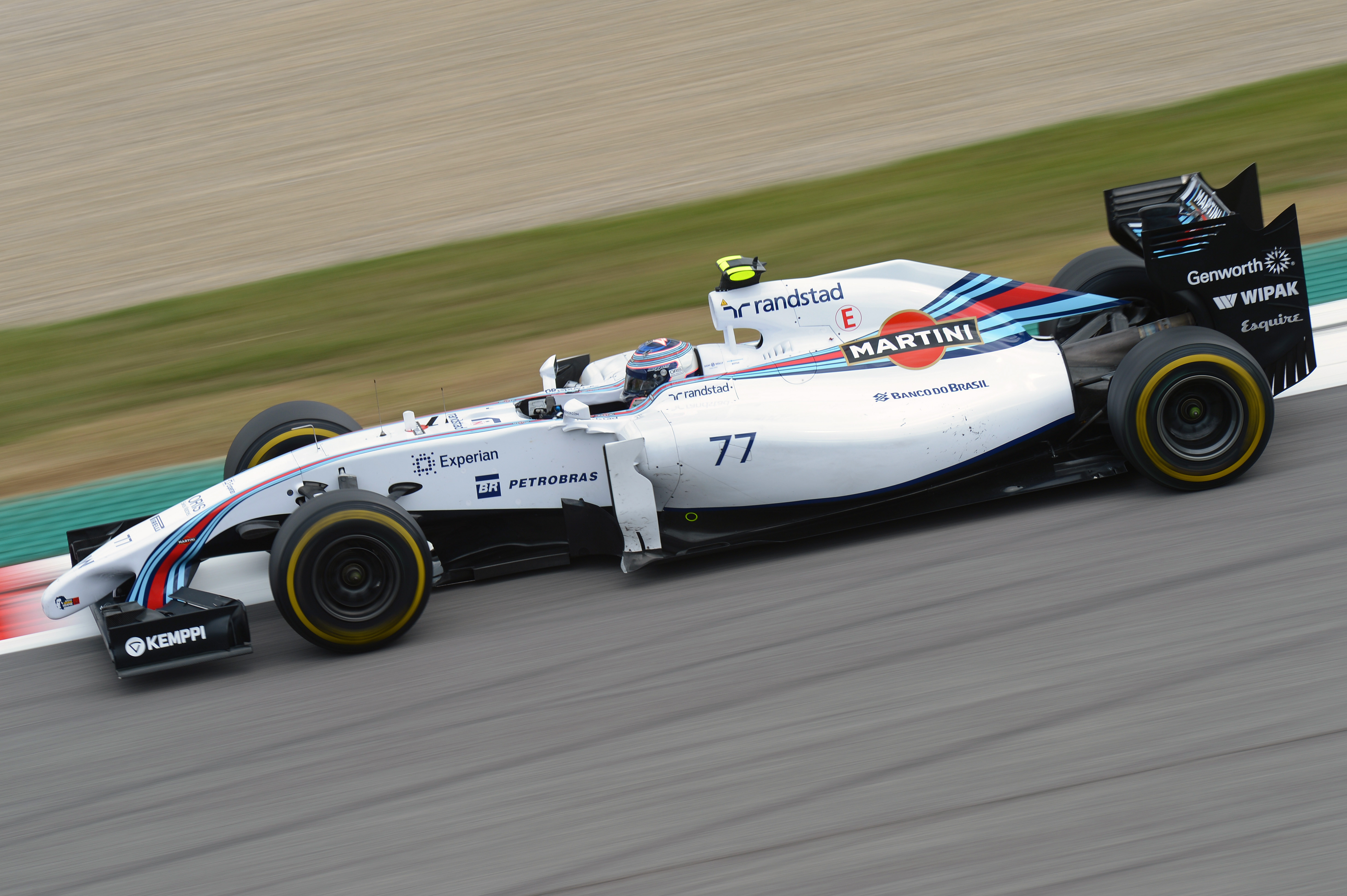 VT3: Bottas voor Hamilton en Massa