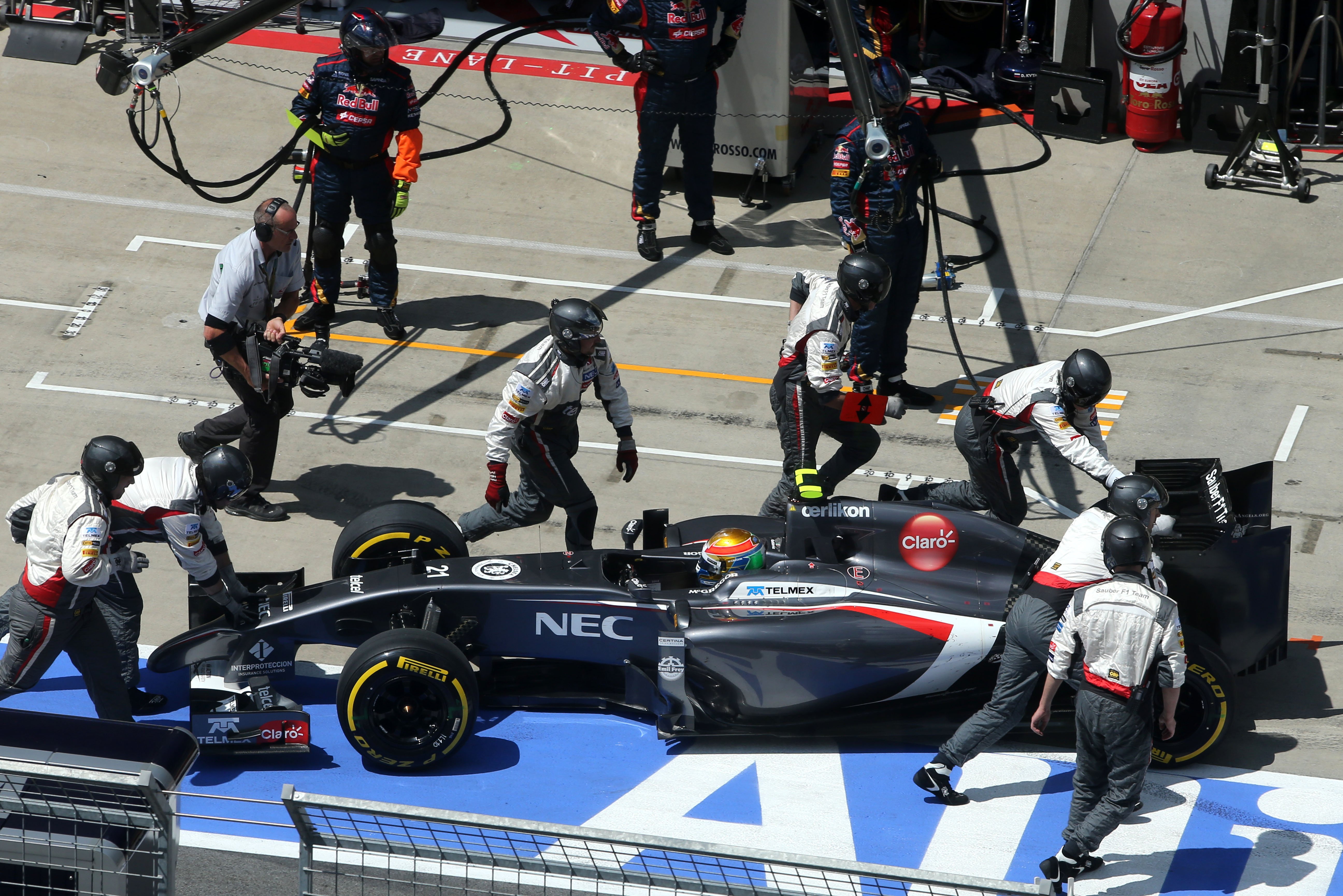 Sauber klungelt in de pits