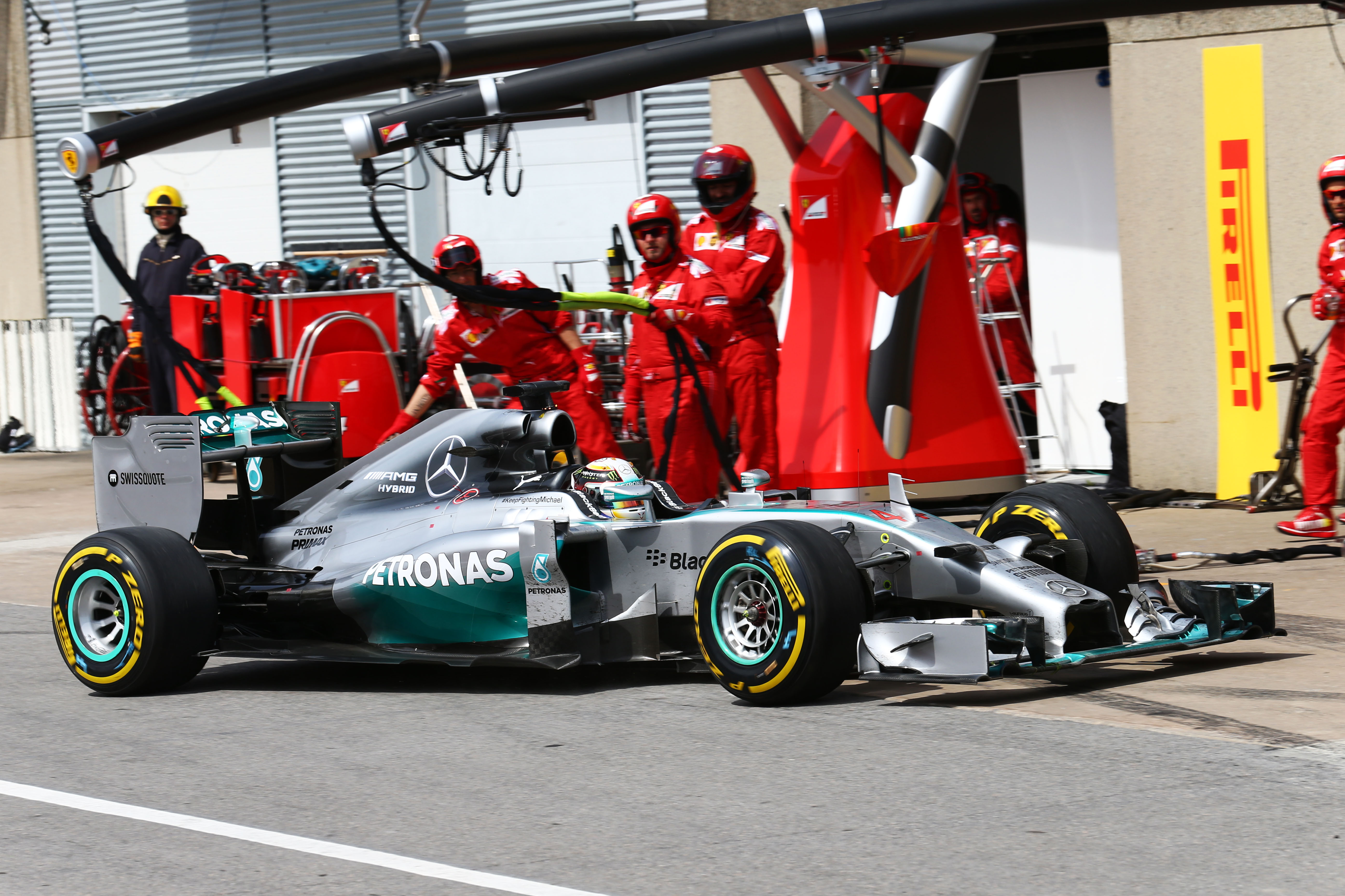 Hamilton: ‘Vertrouw en hoop niet op pech van Rosberg’