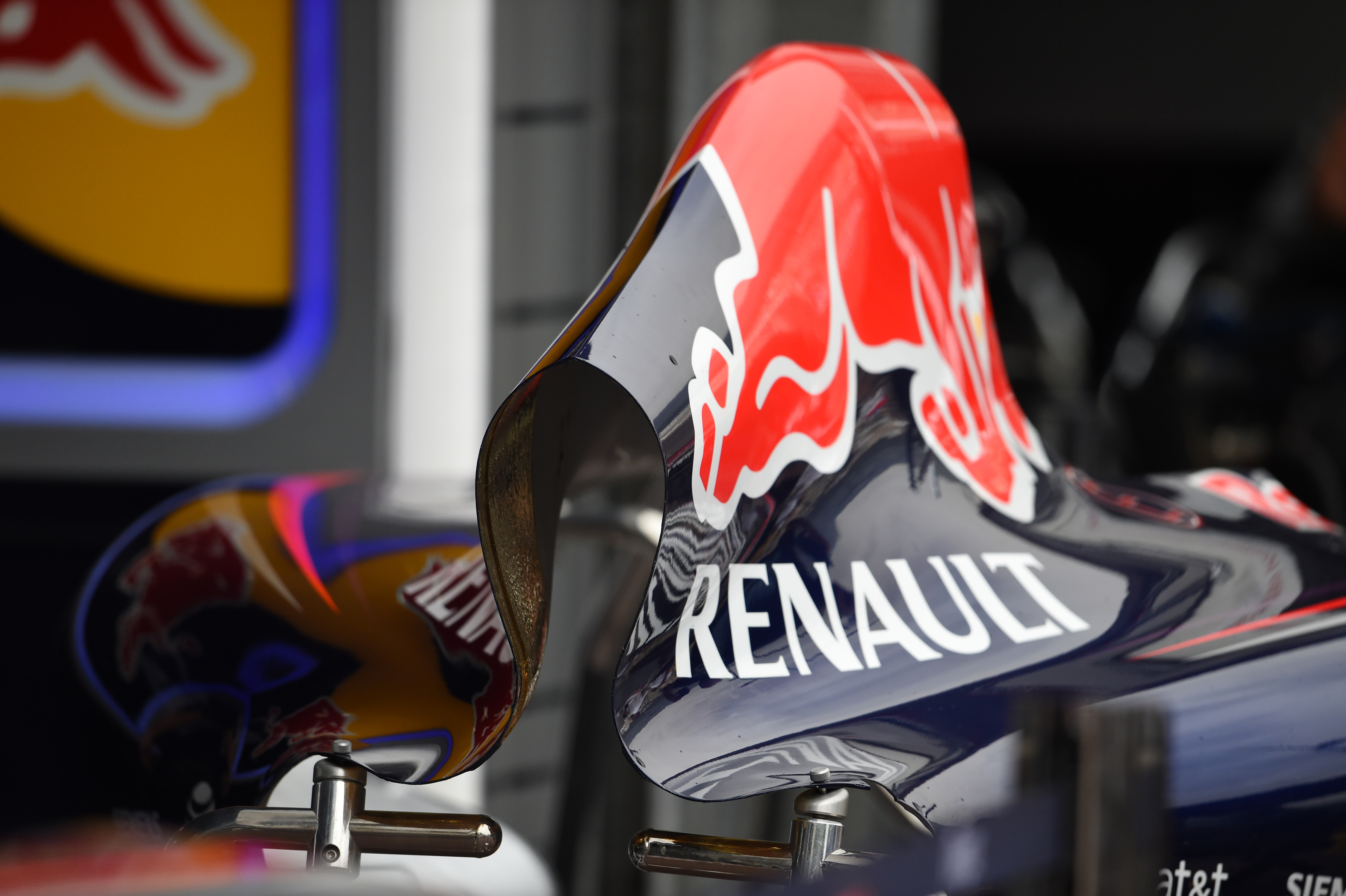 Red Bull twijfelt over Renault