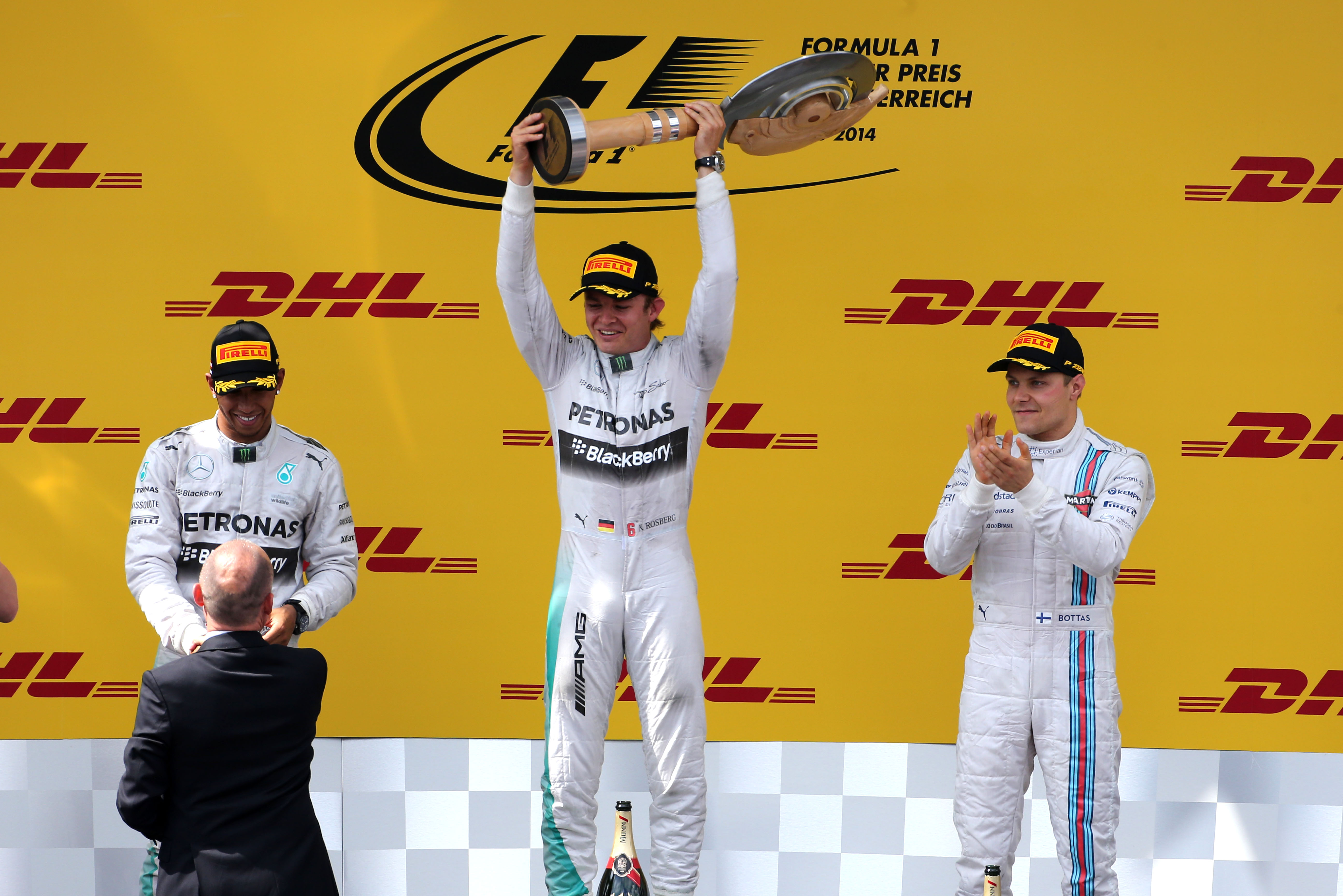 Race: Rosberg breidt voorsprong verder uit met winst