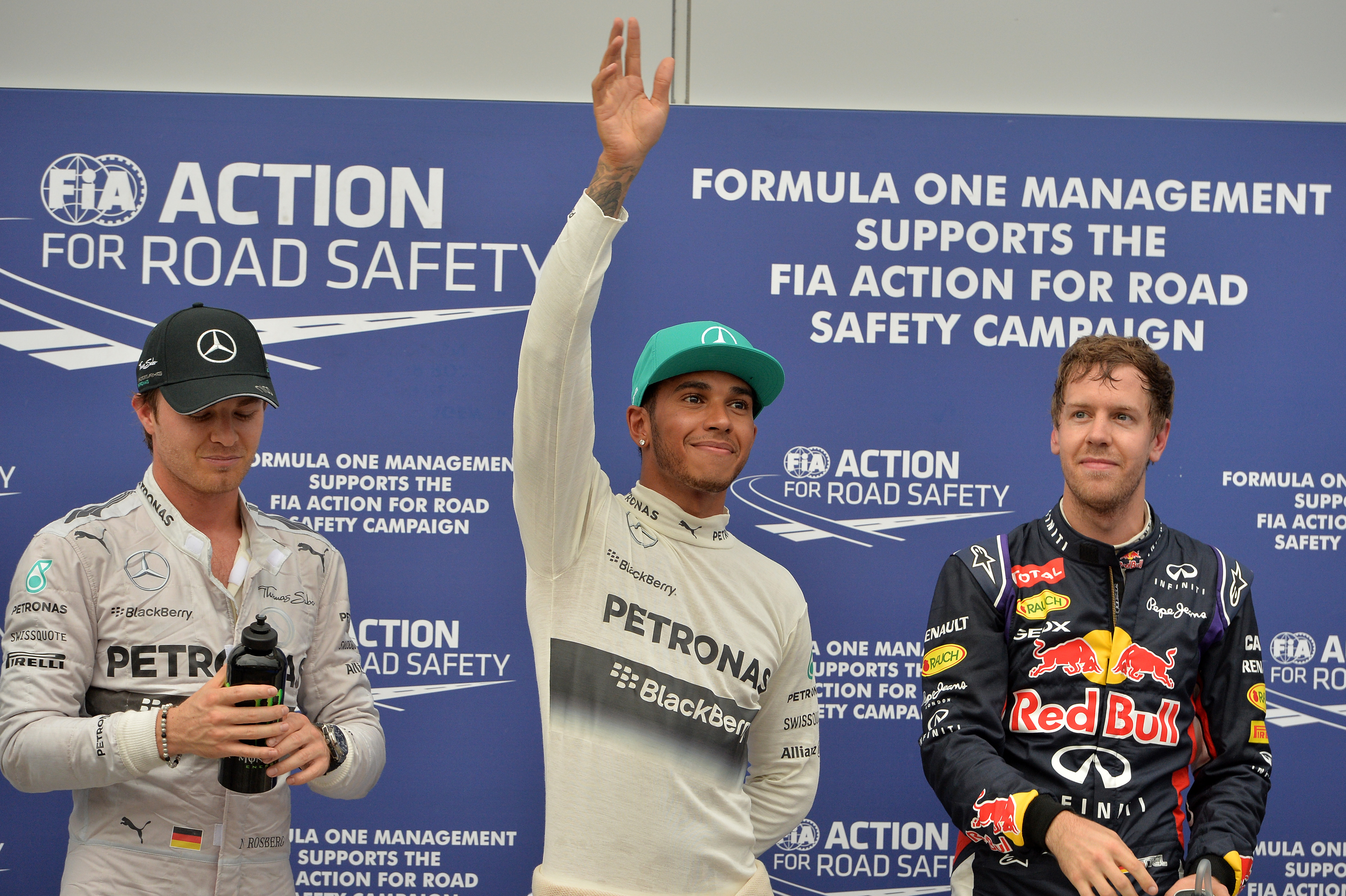 Vettel: ‘Wij hebben weinig aan Mercedes-duel’