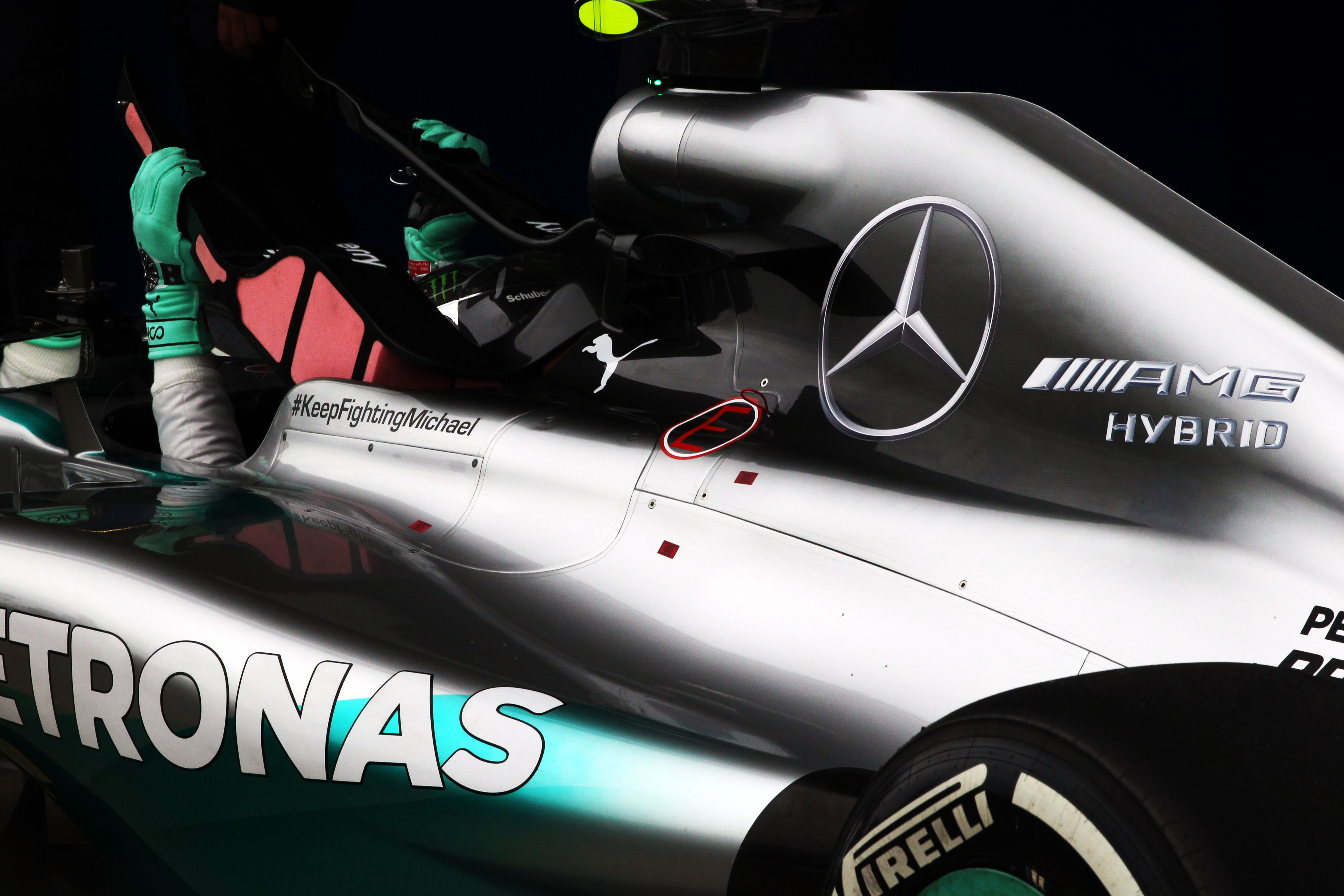Eerste uitvalbeurt van het seizoen voor Rosberg