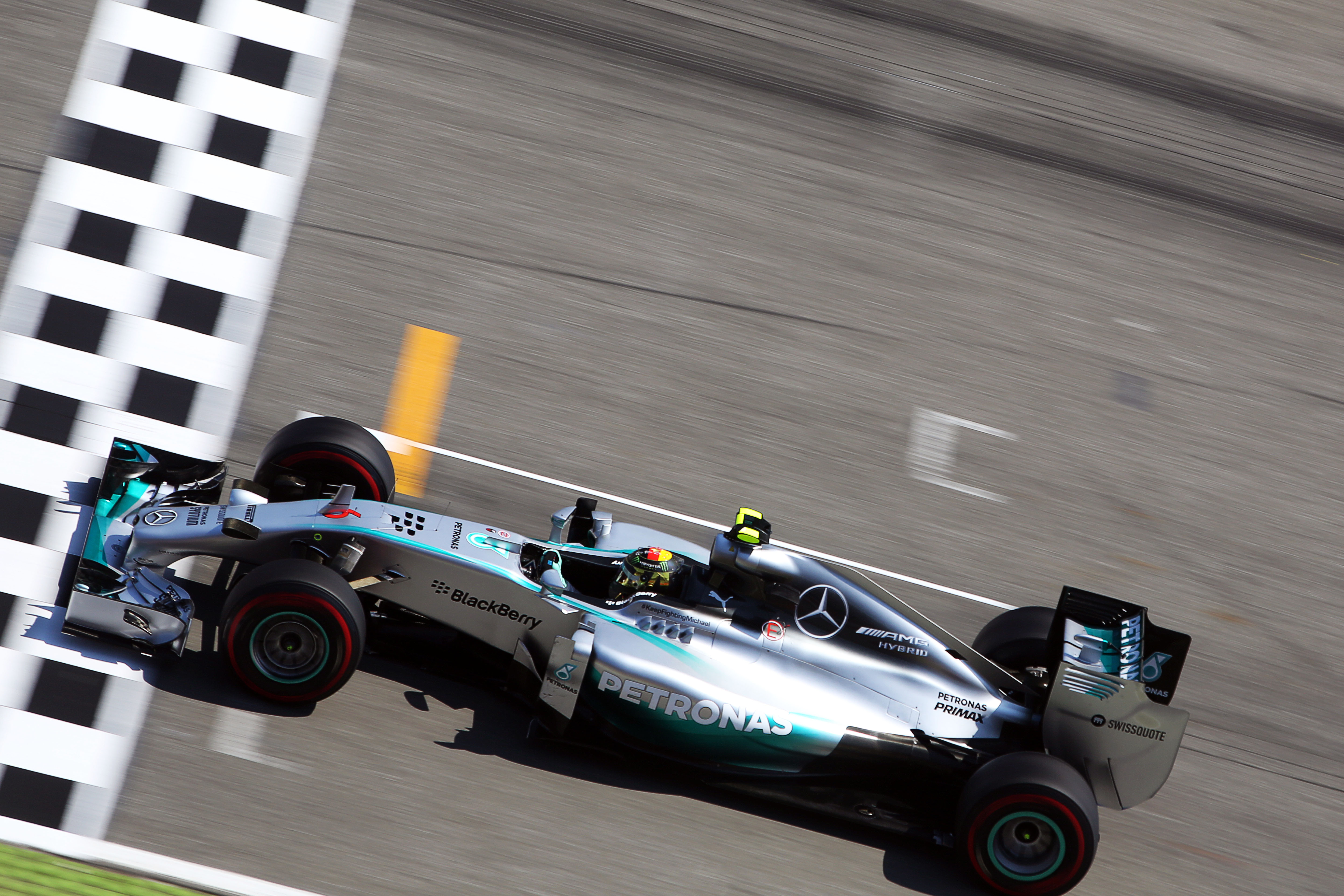 Kwalificatie: Rosberg op pole, crash Hamilton