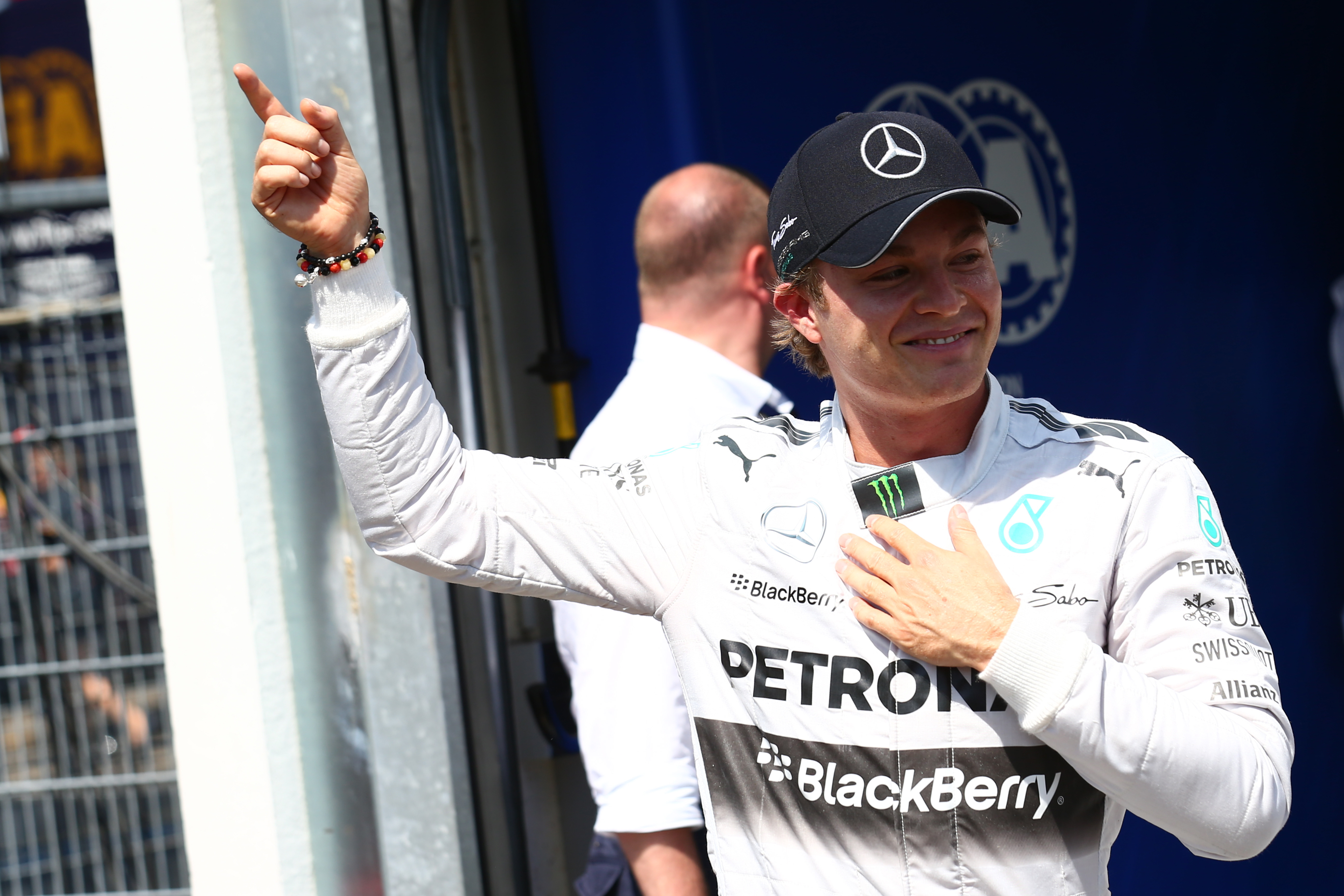 Rosberg: ‘Liever op de baan met Lewis geknokt’