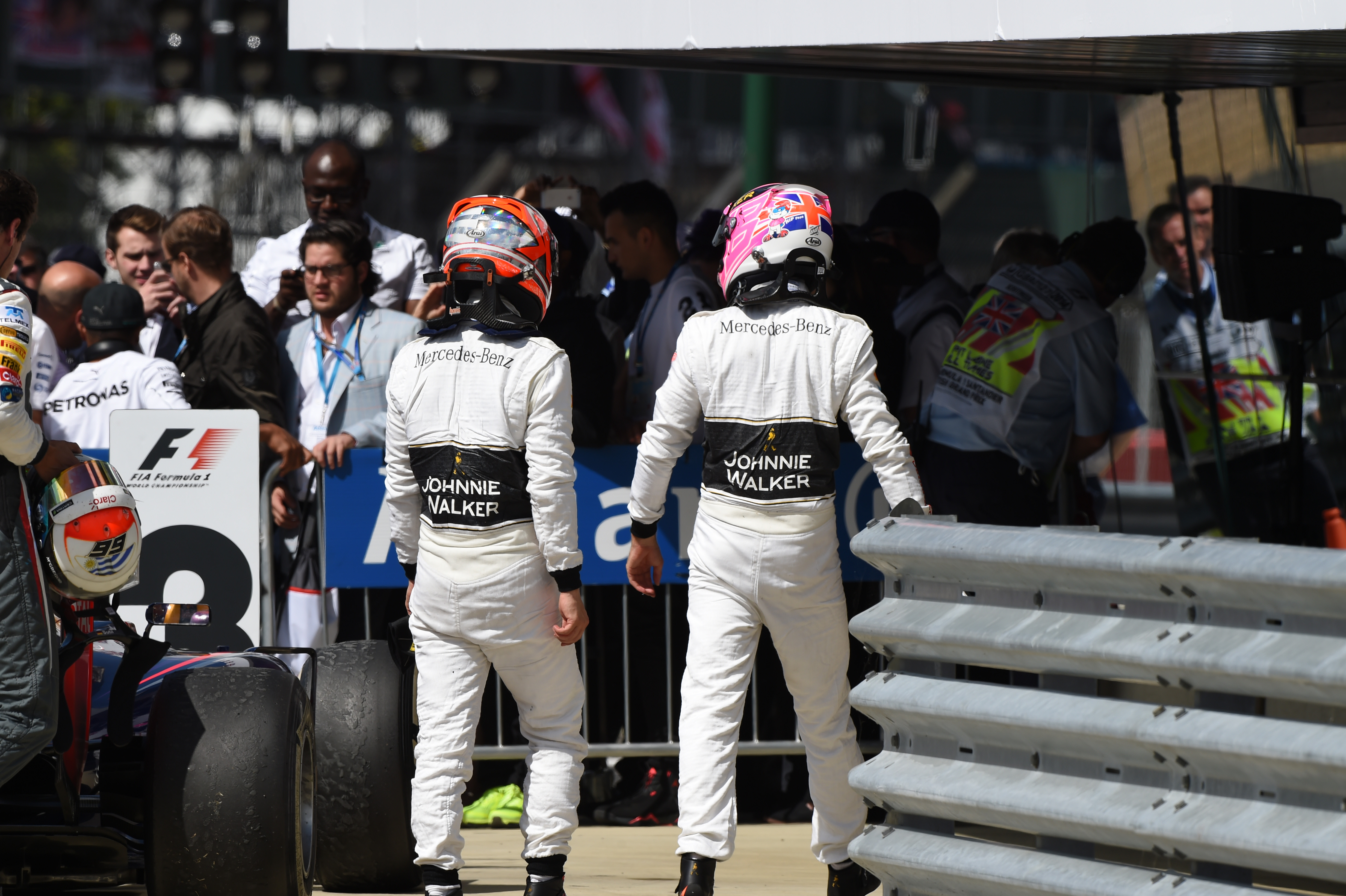 ‘McLaren wacht op Alonso of Vettel’