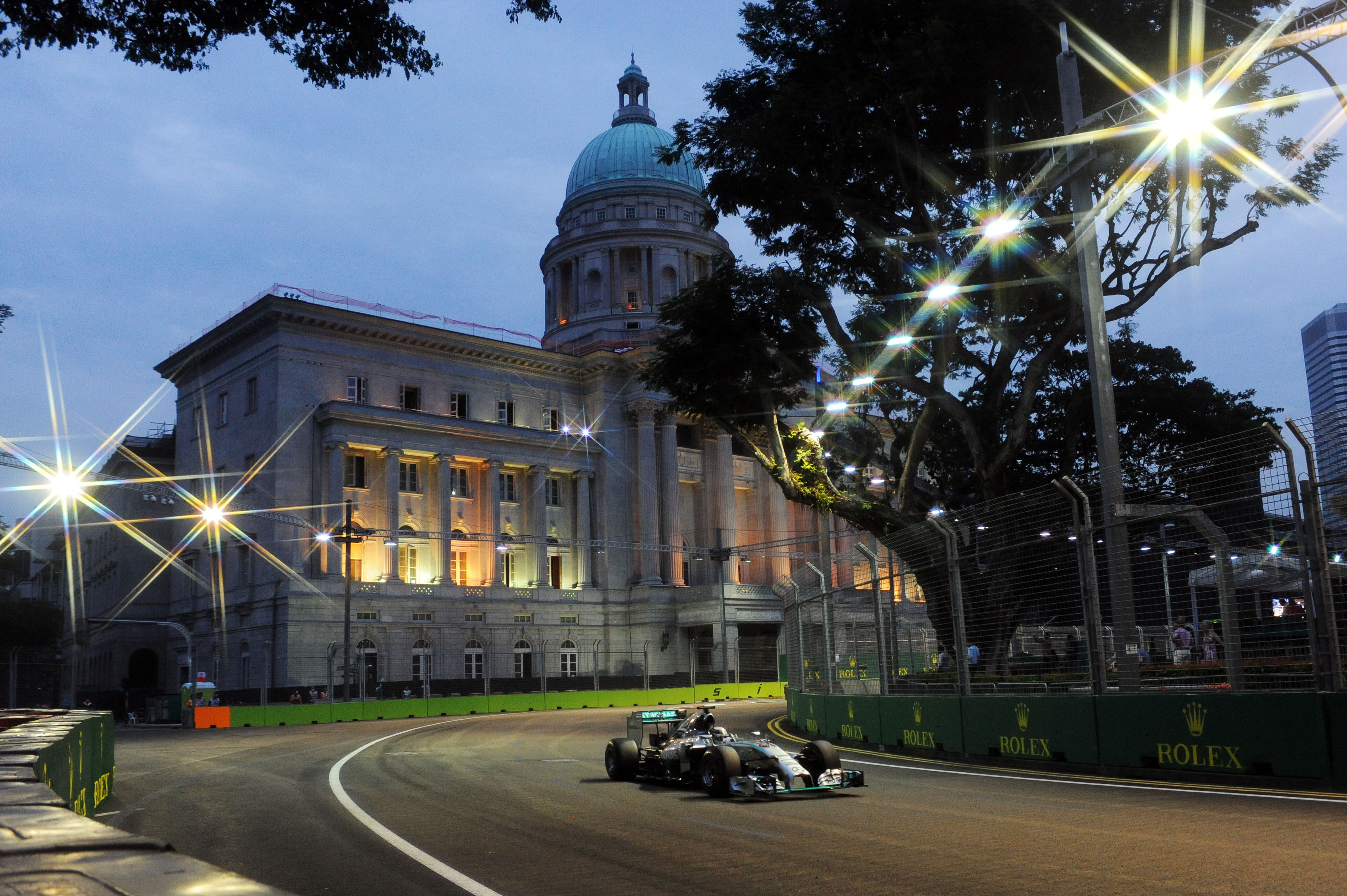 Kwalificatie: Hamilton een haartje sneller dan Rosberg