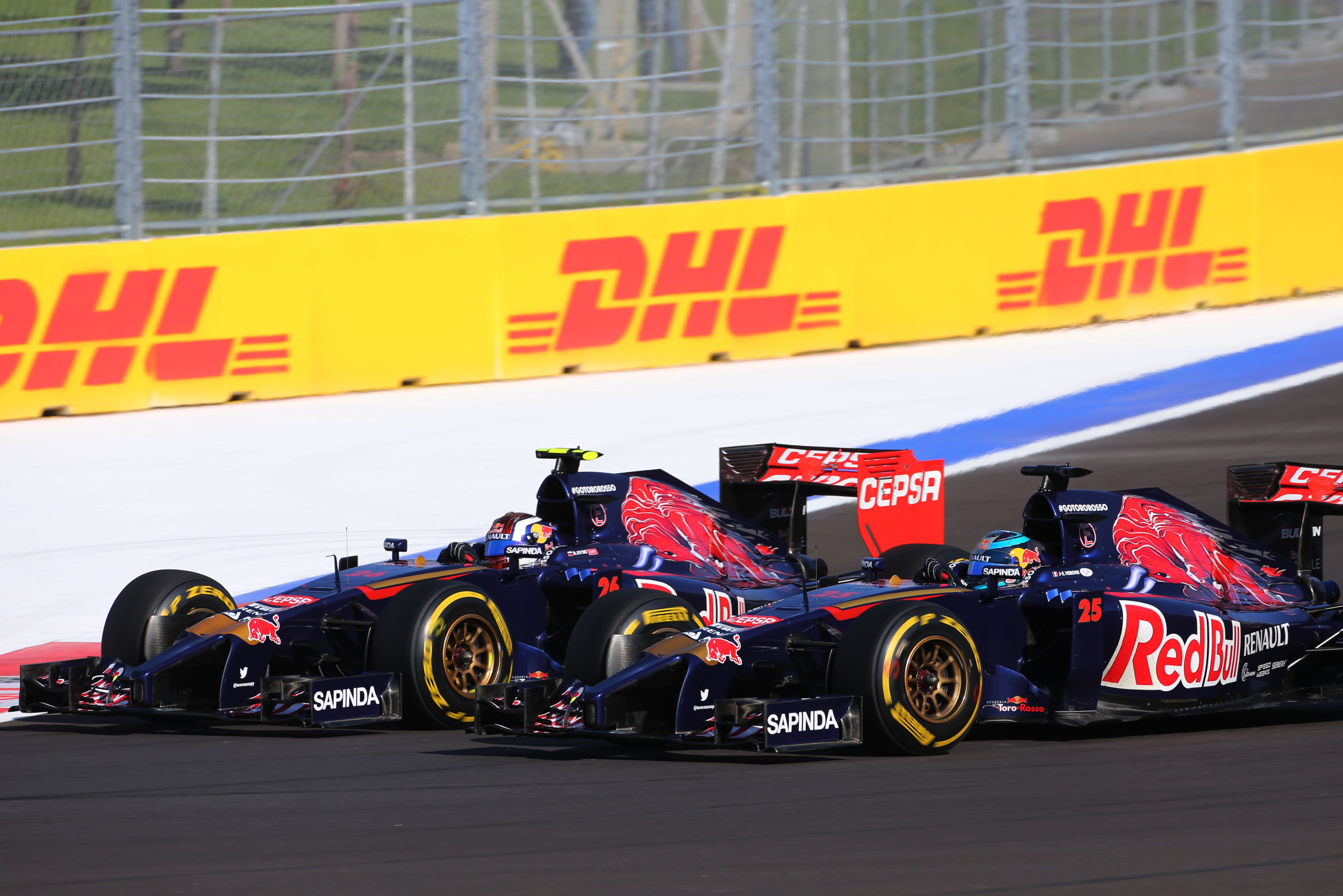 Buitensporig benzinegebruik doet Toro Rosso de das om