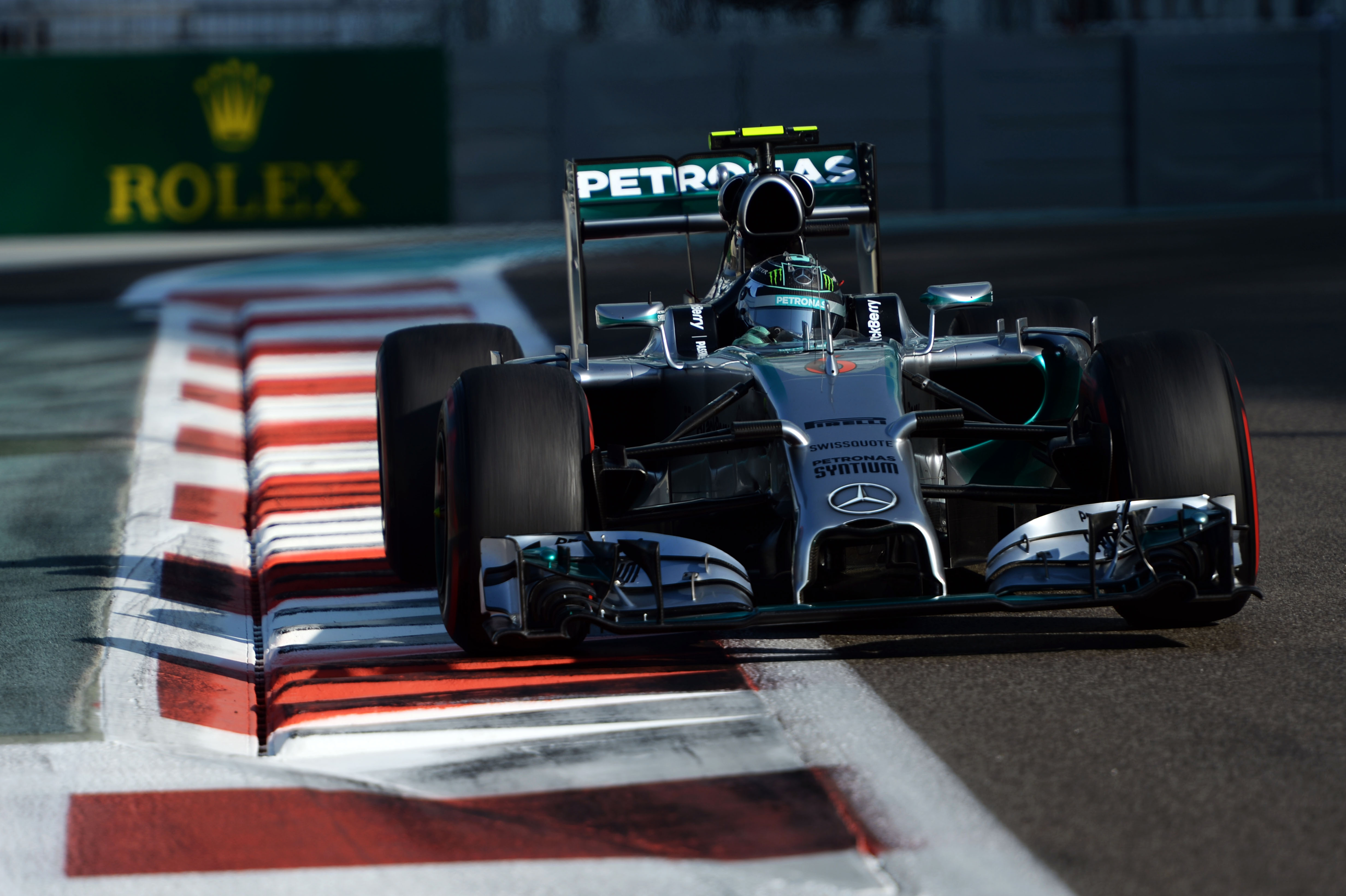 Kwalificatie: Rosberg pakt pole voor beslissende race