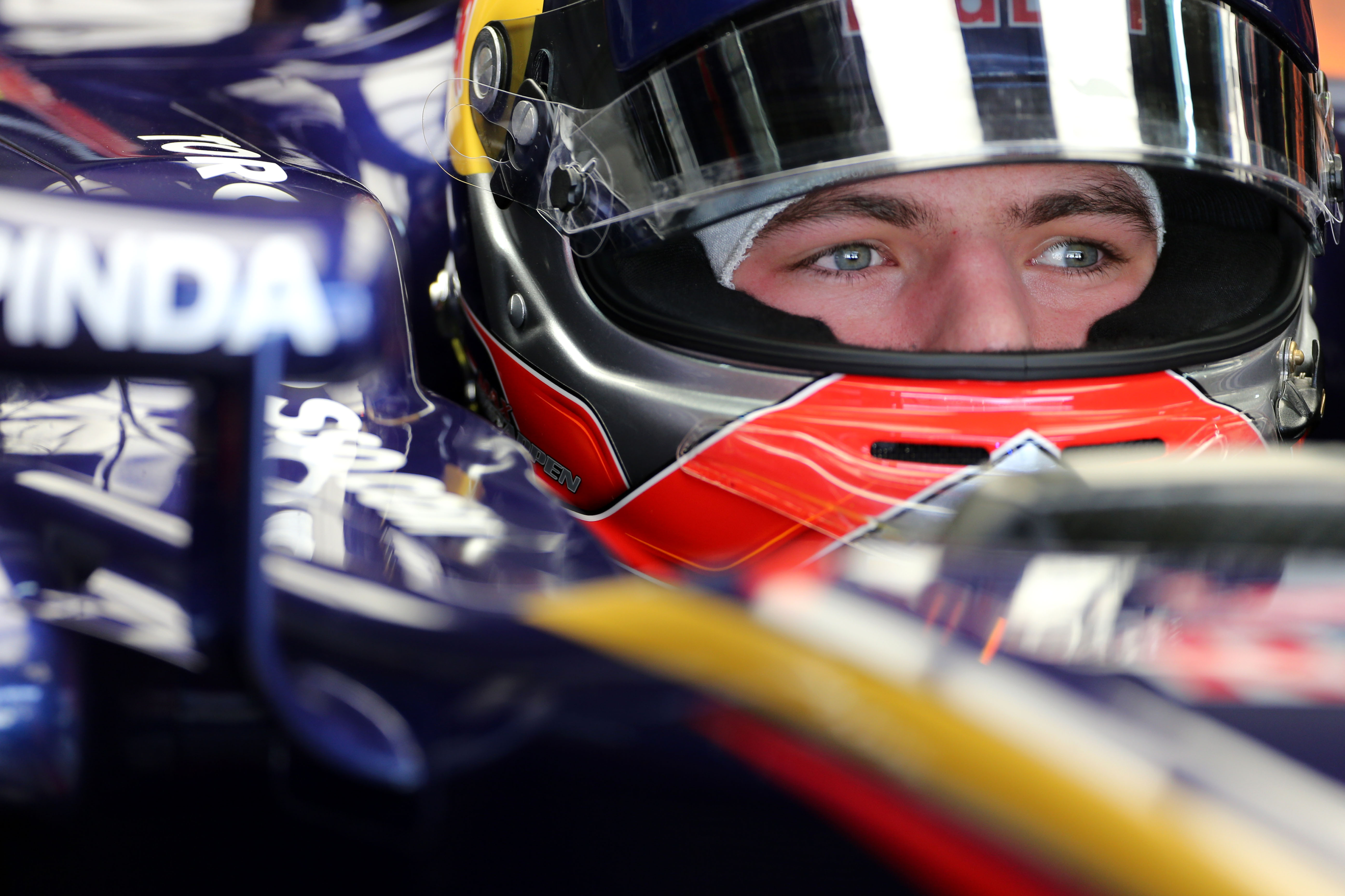 Max Verstappen niet in vrije training Abu Dhabi