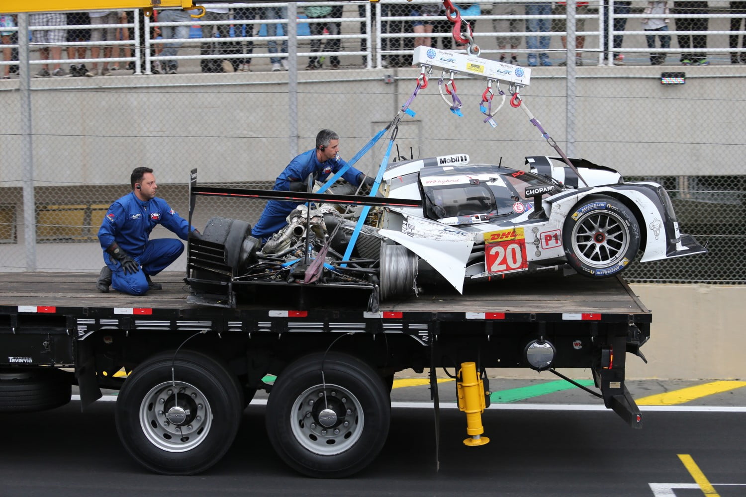 Zware crash Webber bij WEC-race São Paulo