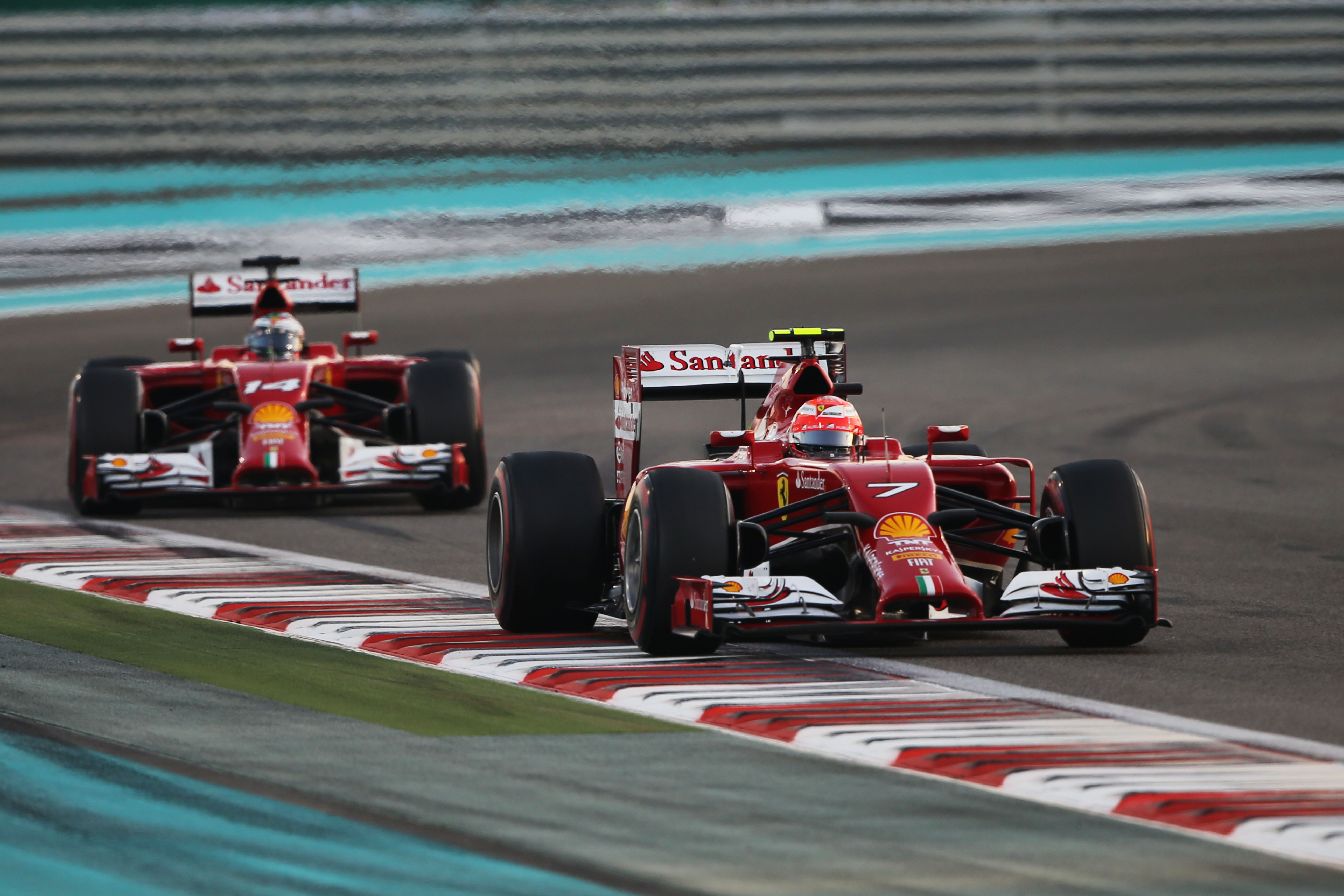 Ferrari: ‘Pas later in 2015 kans op succes’