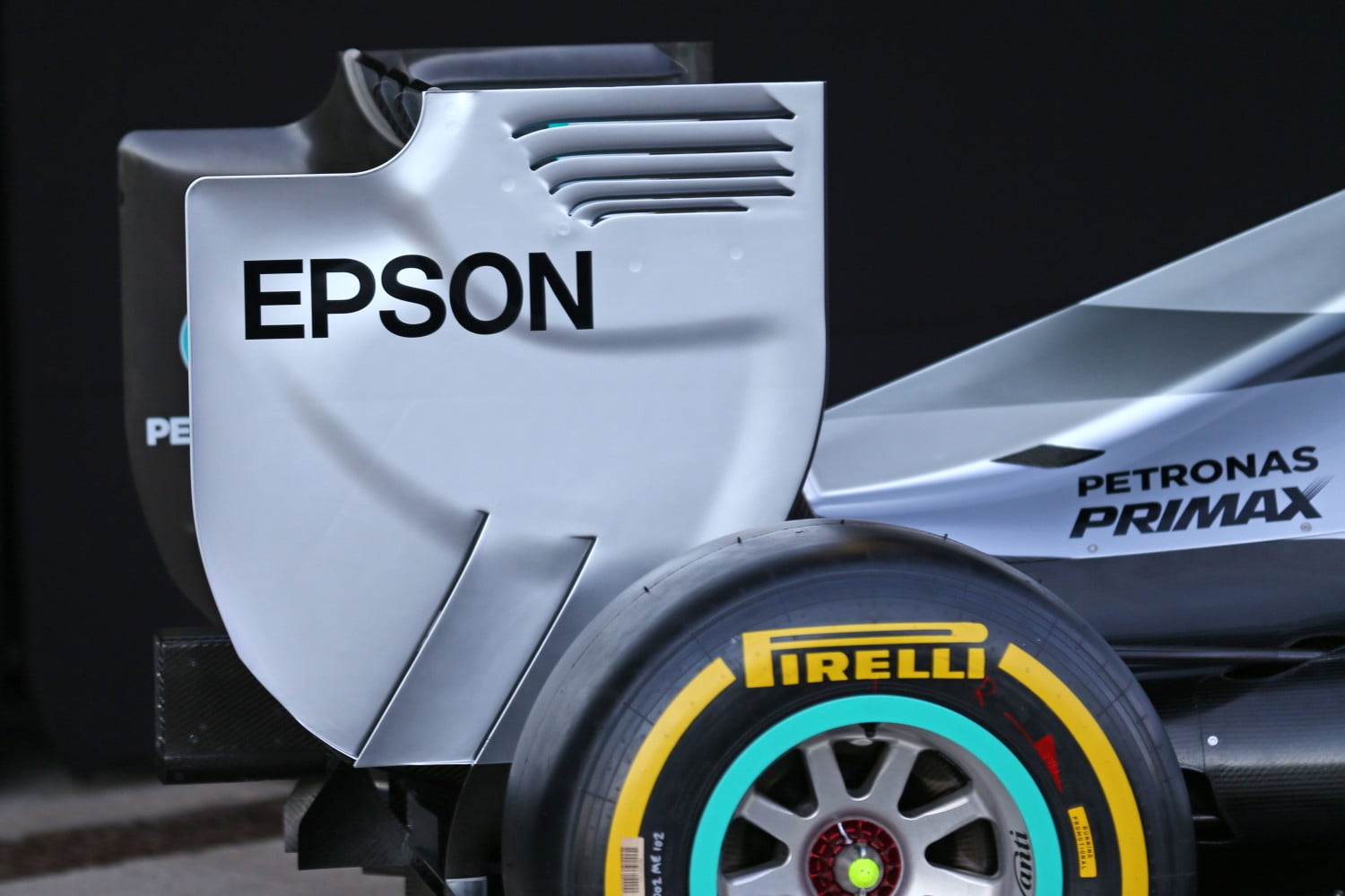 Mercedes W06 Rear Wing