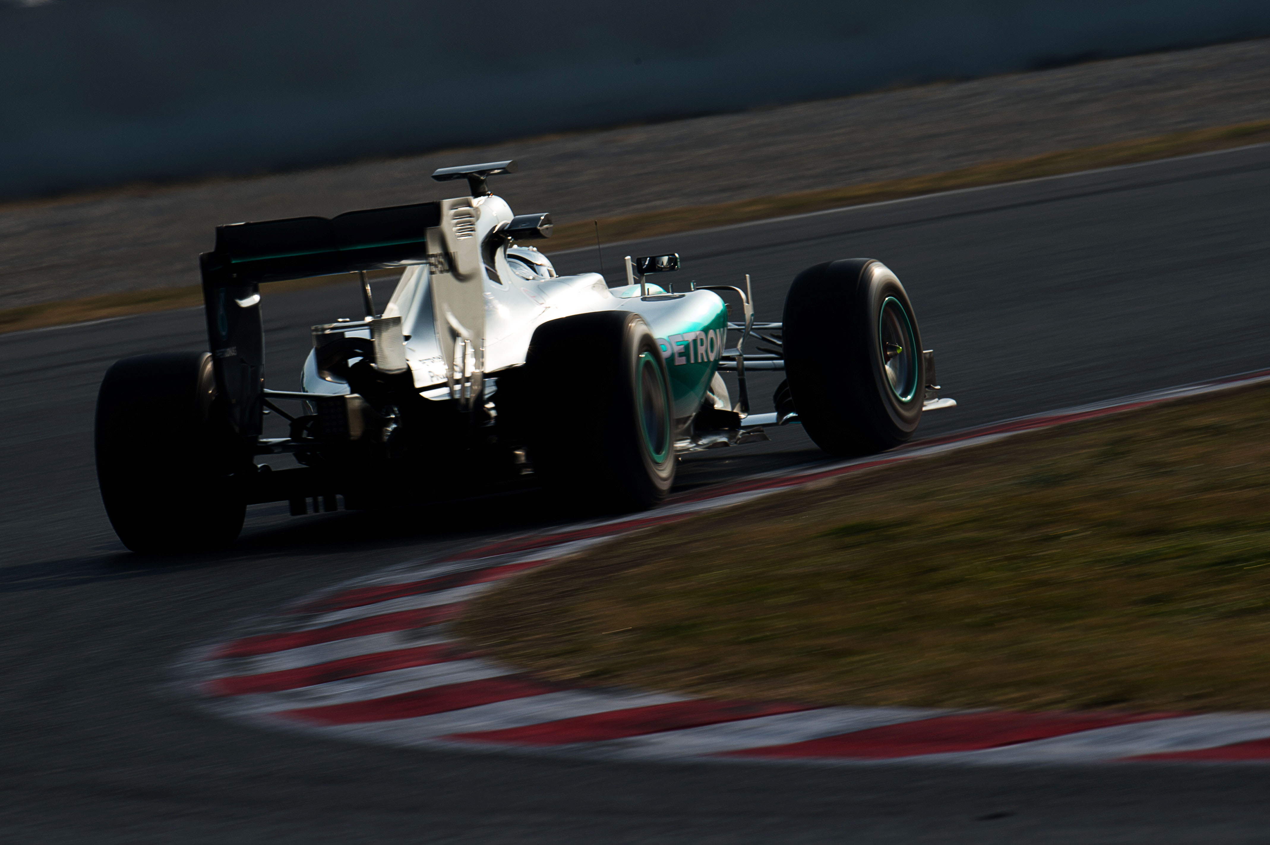 Barcelona dag 2: Duo-baan voor Hamilton en Rosberg