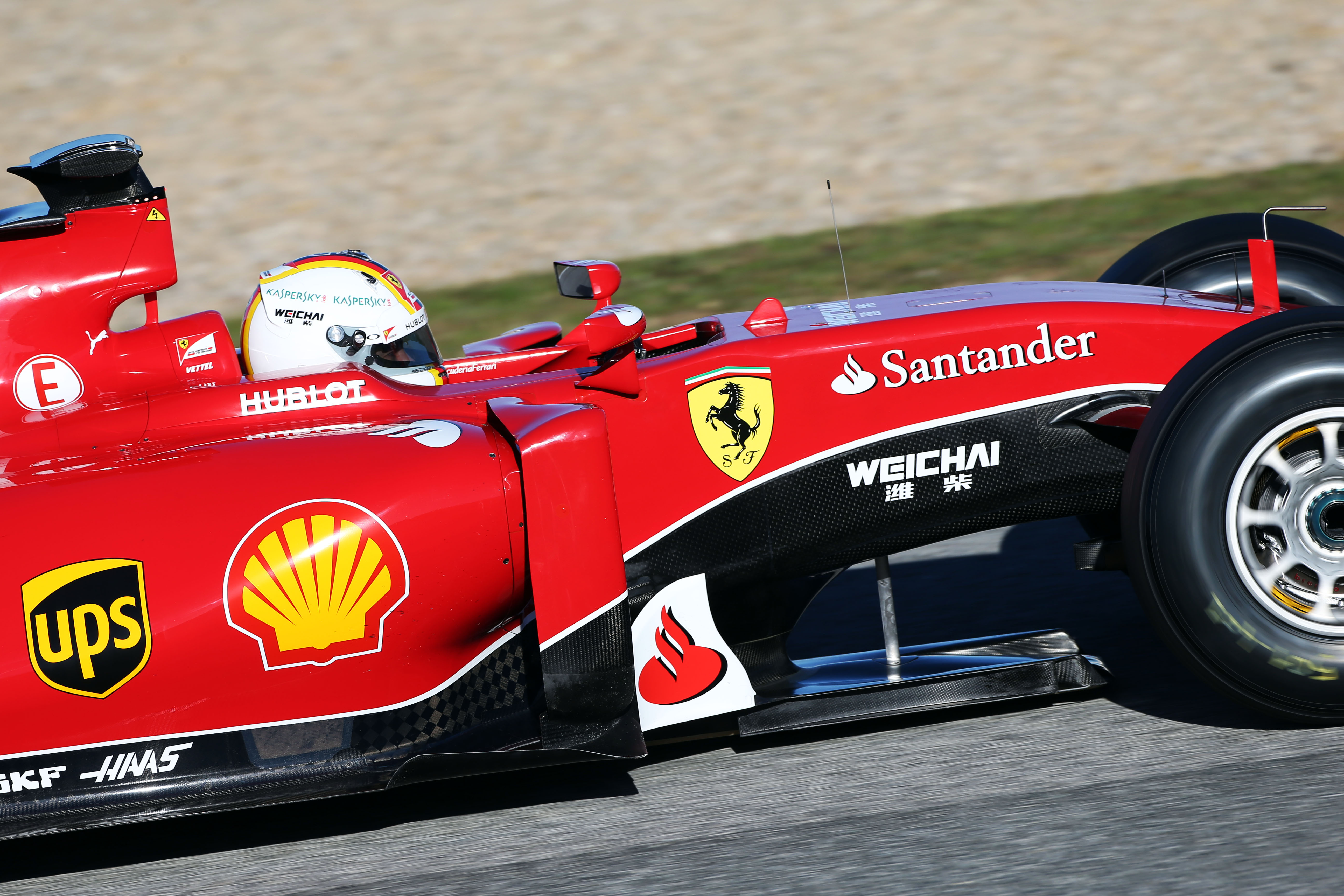 Vettel: ‘Meters maken telt, niet de snelste tijd’