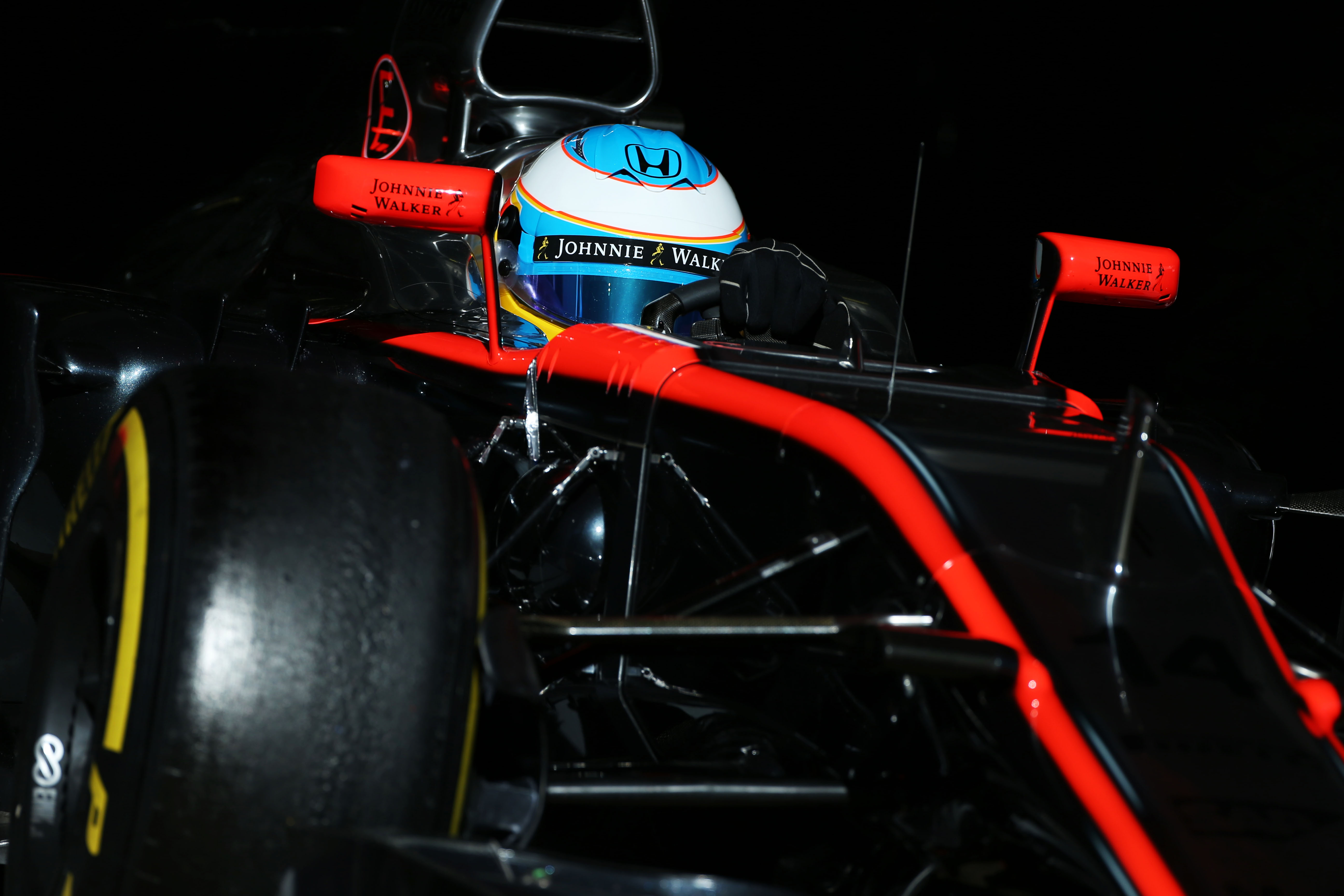 Alonso aan de slag in McLaren-simulator