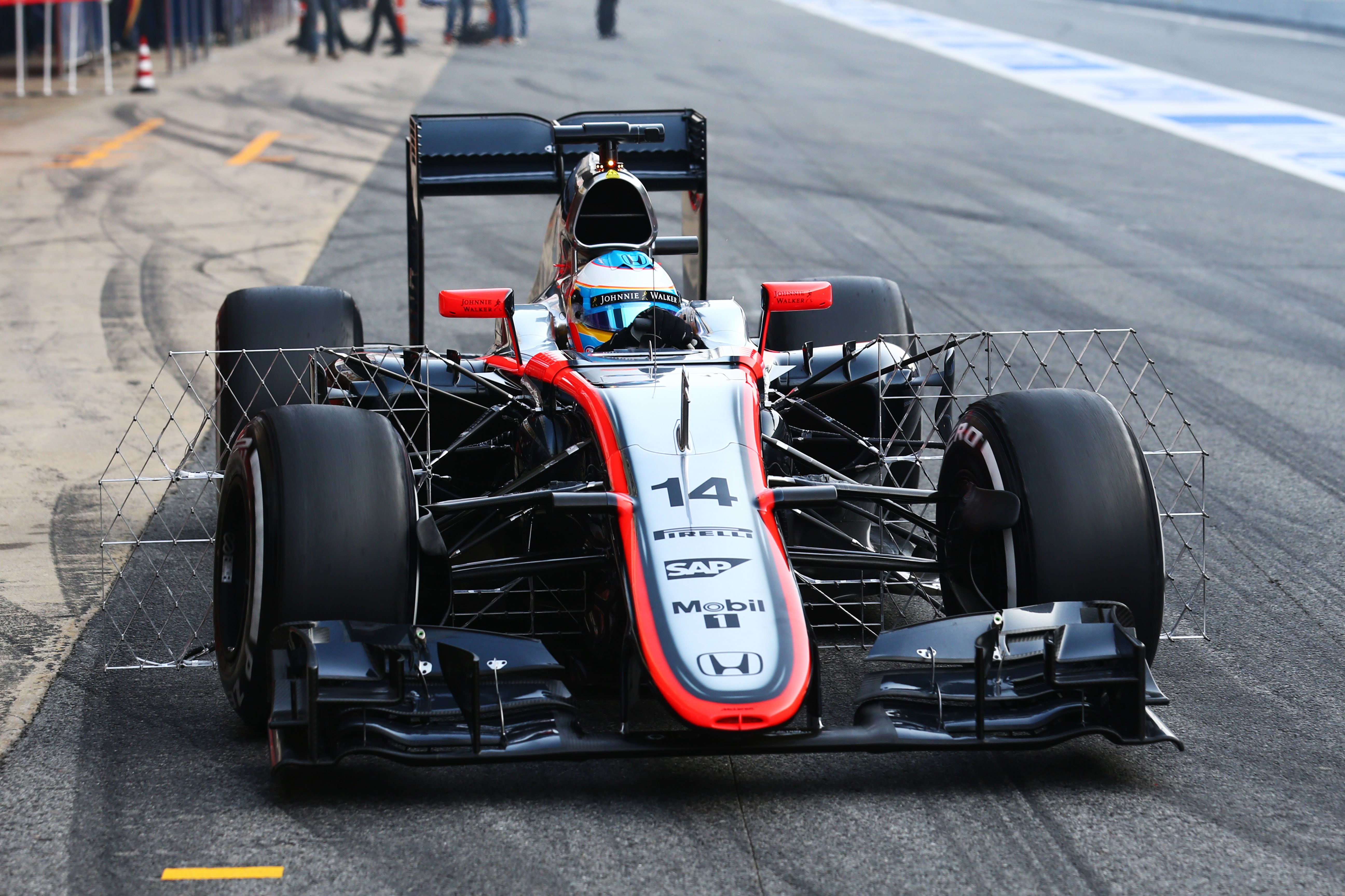 Alonso wenst Magnussen veel succes